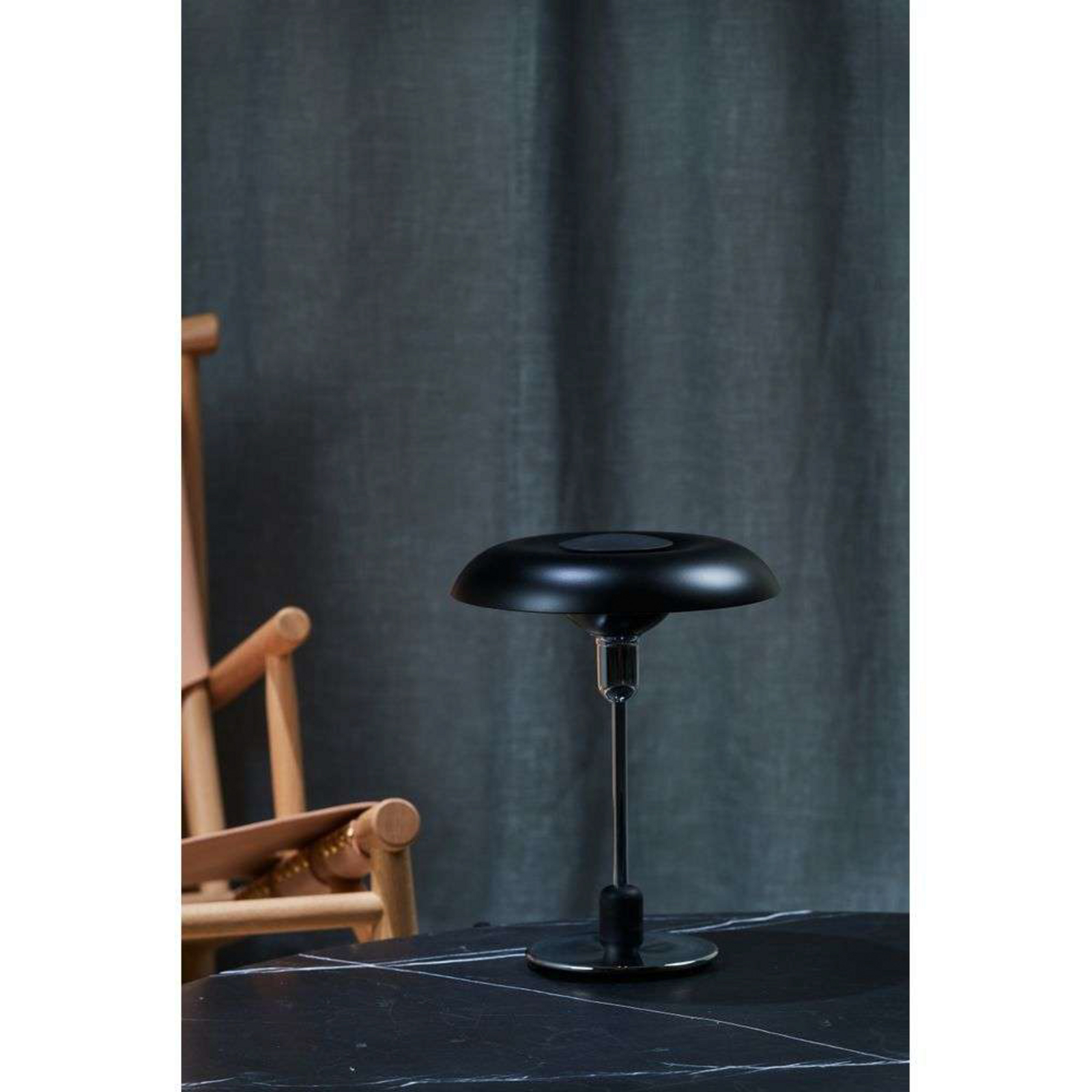 RA 250 D Galda Lampa Melns - Piet Hein