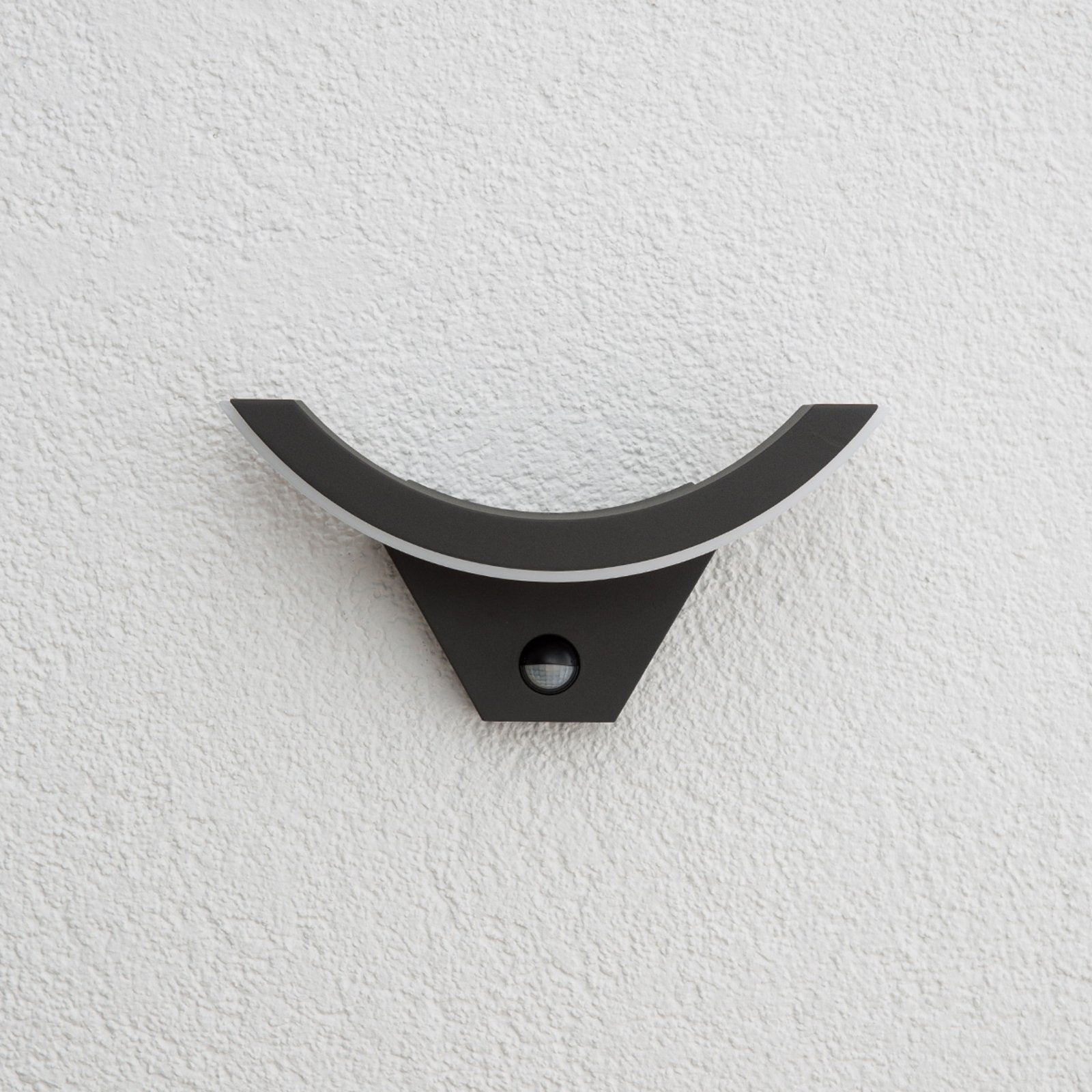 Half Aplique Pared Exterior w/Sensor Graphite - Lucande