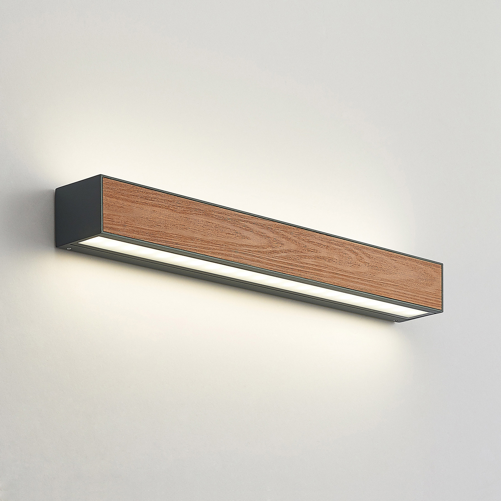 Arcchio LED-Außenwandlampe Lengo, CCT, 50 cm, 2-flg., Holz