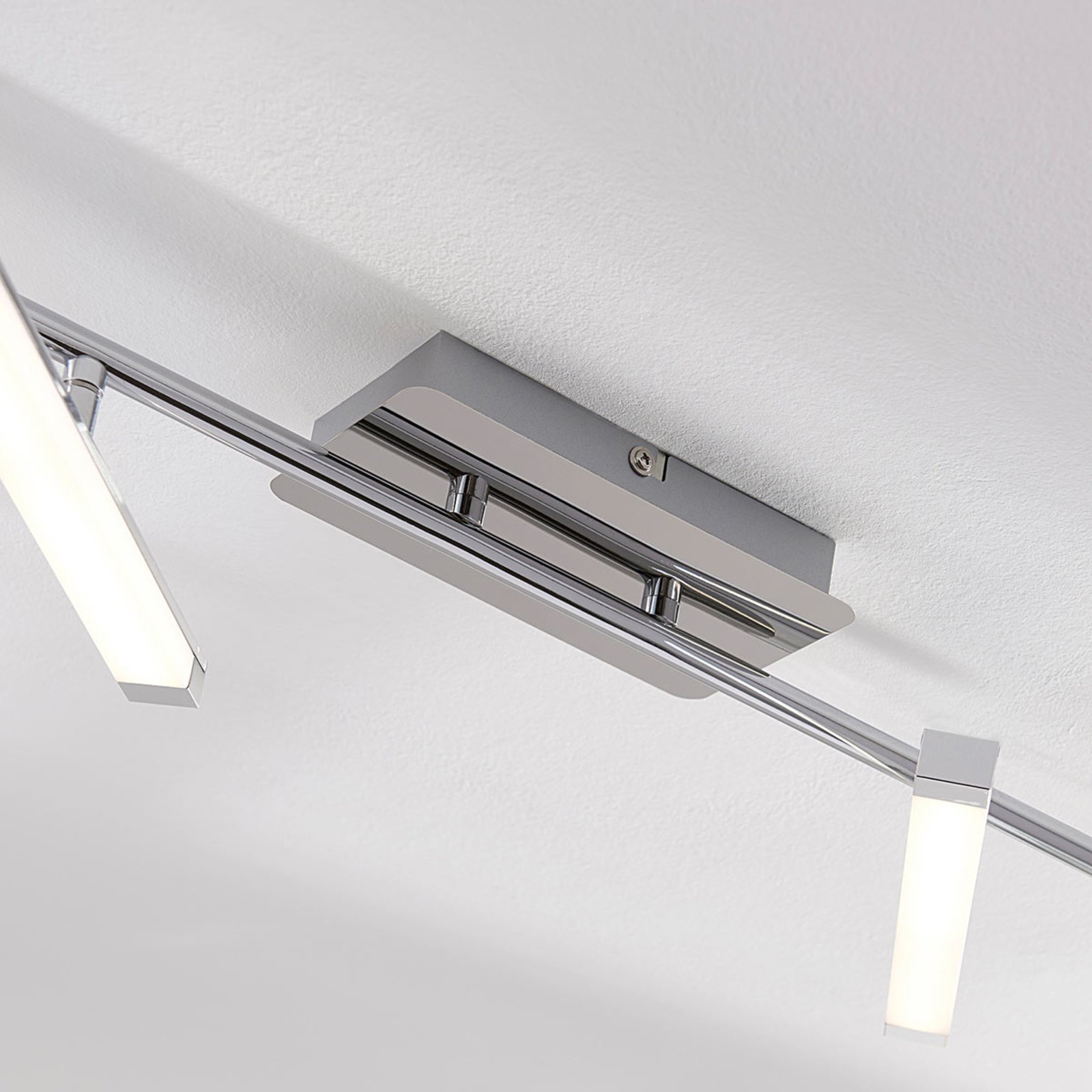 Pilou Ceiling Lamp White/Chrome - Lindby