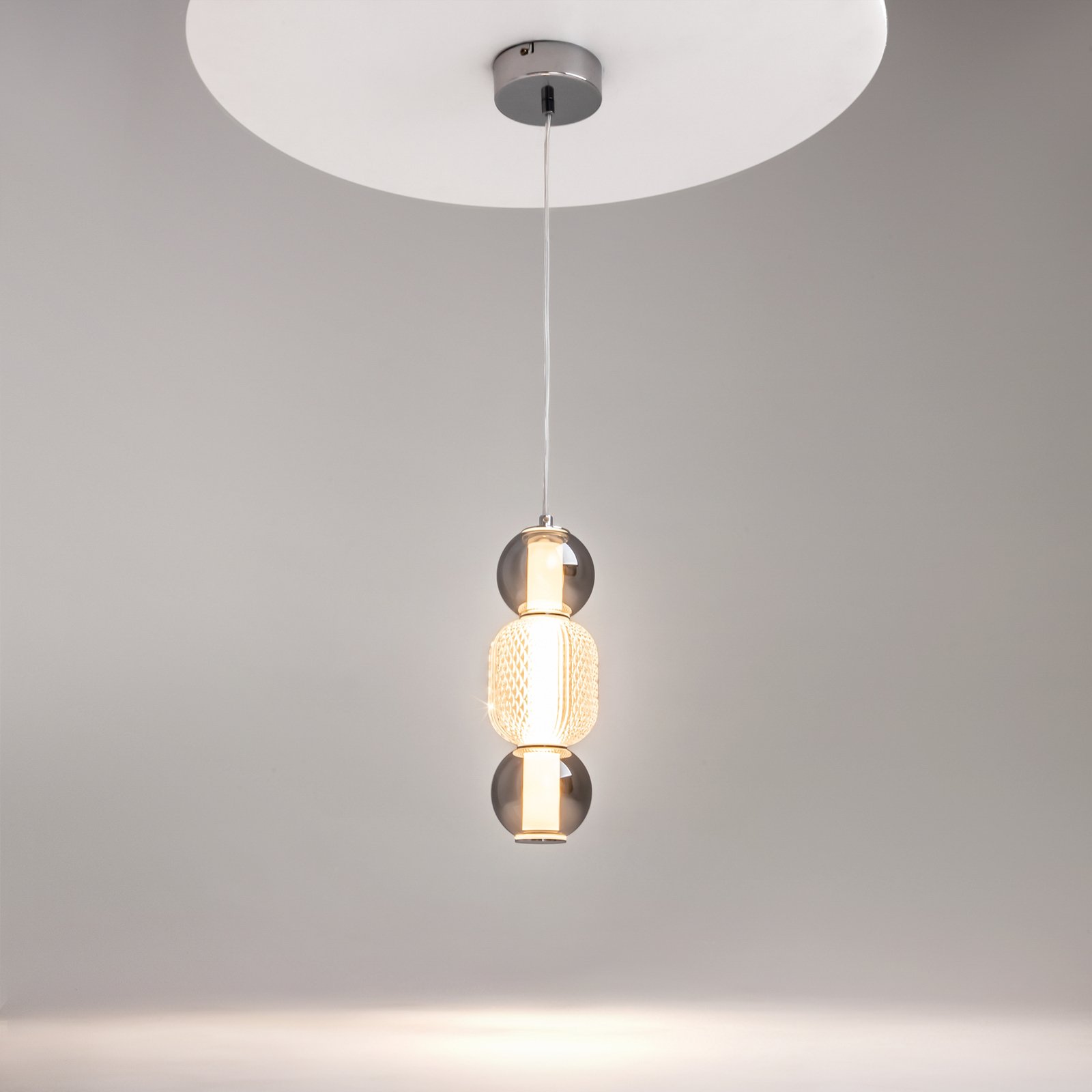 Maytoni LED pendant light Drop, chrome-coloured, Ø 12 cm, glass