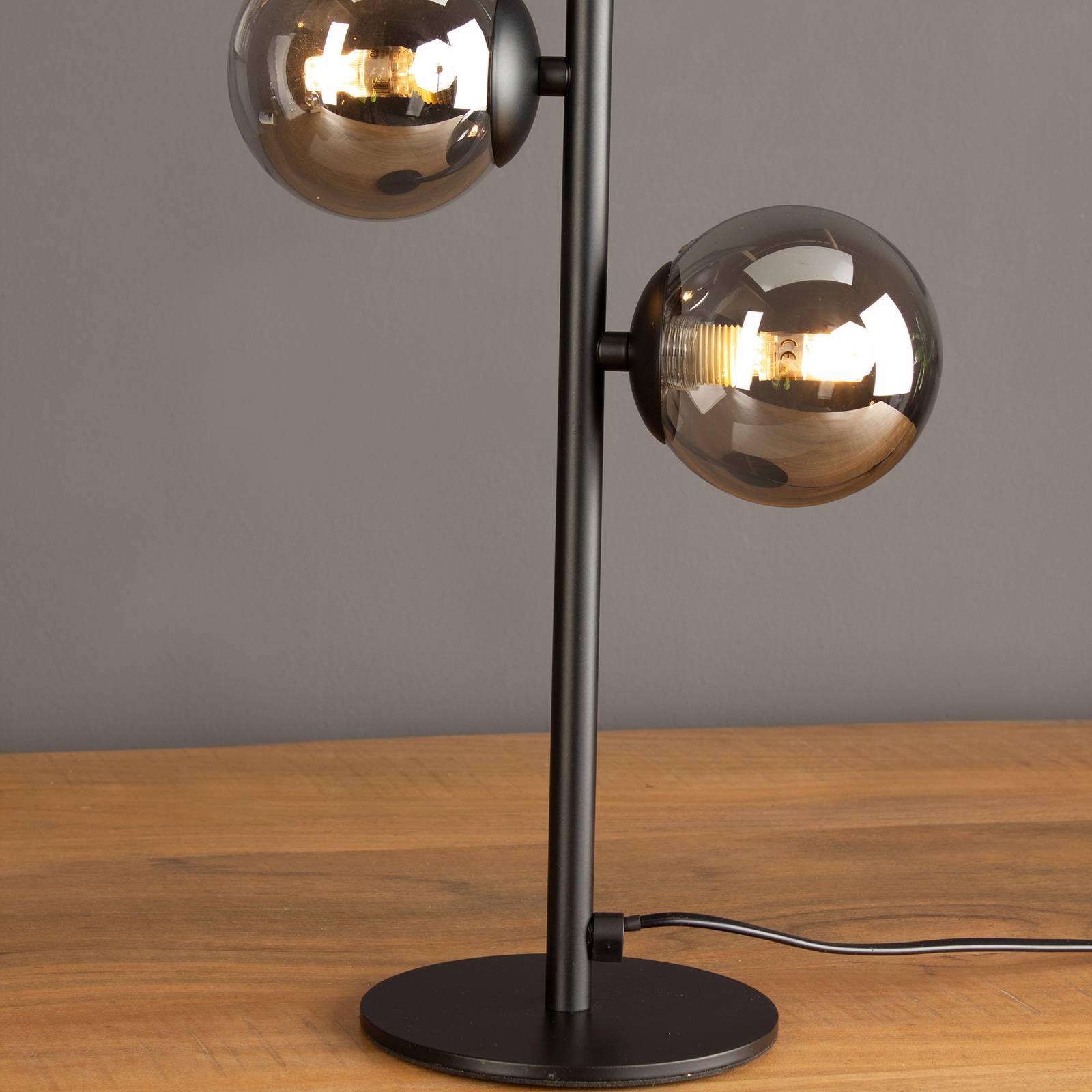 Lampa stołowa Neptun czarna z 2 dymionymi kulami