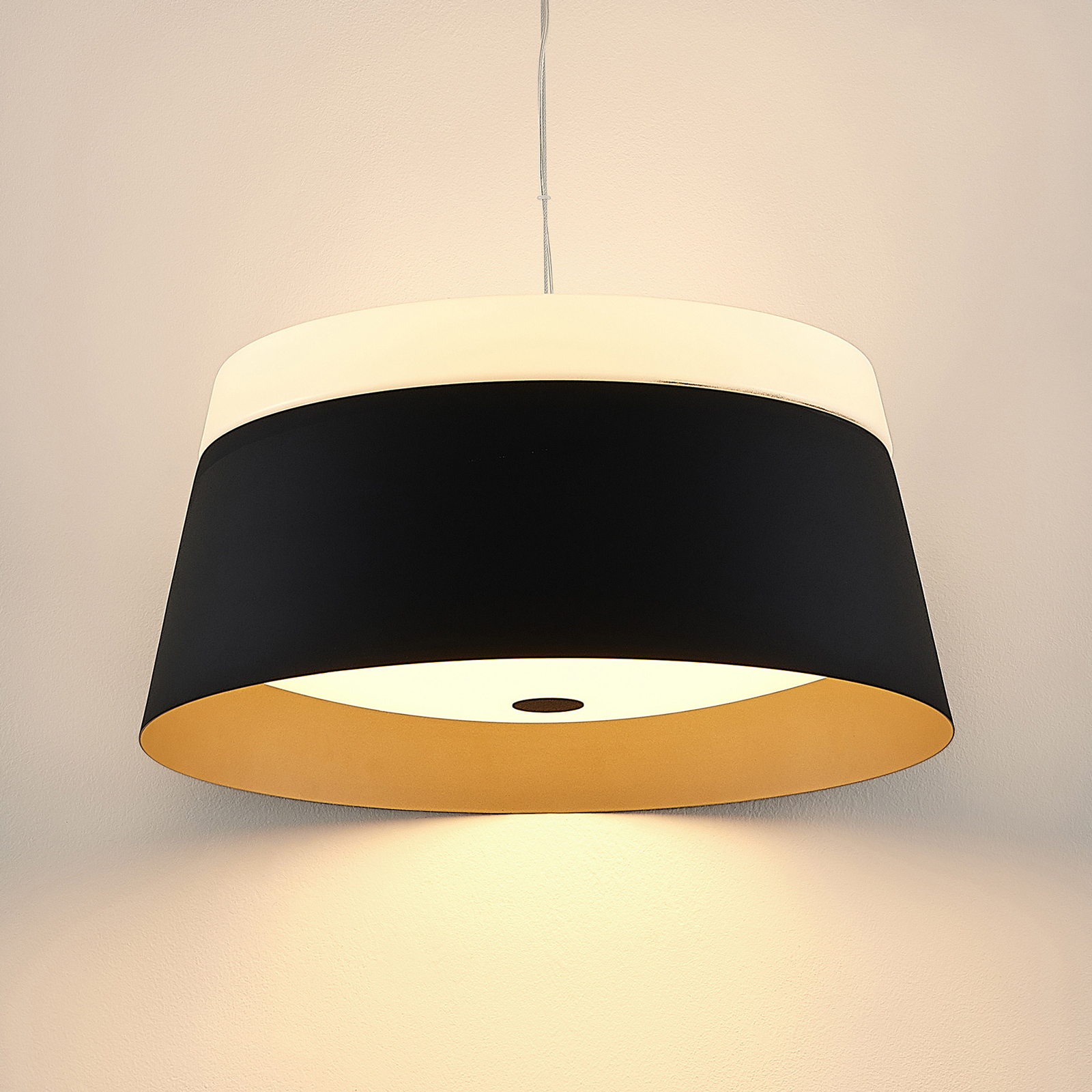 Arcchio Mitara LED hanglamp, zwart-goud