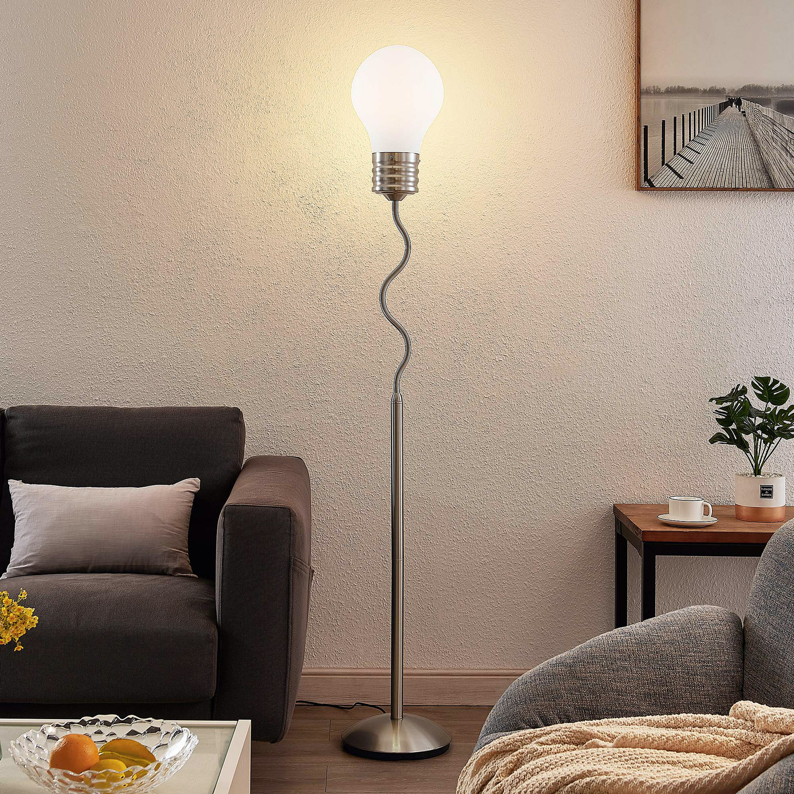ELC Mariola golvlampa i glödlampsform