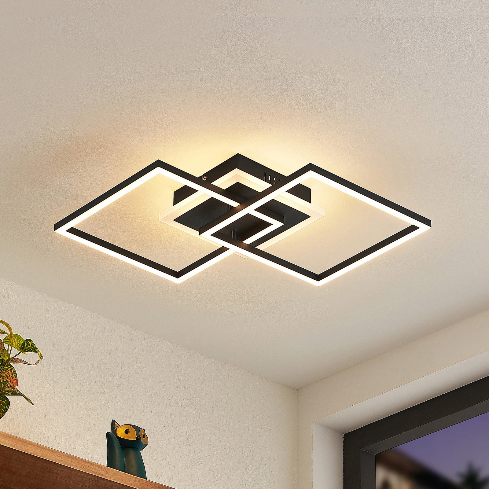 Lindby LED stropna svetilka Fjardo CCT kvadrati črna