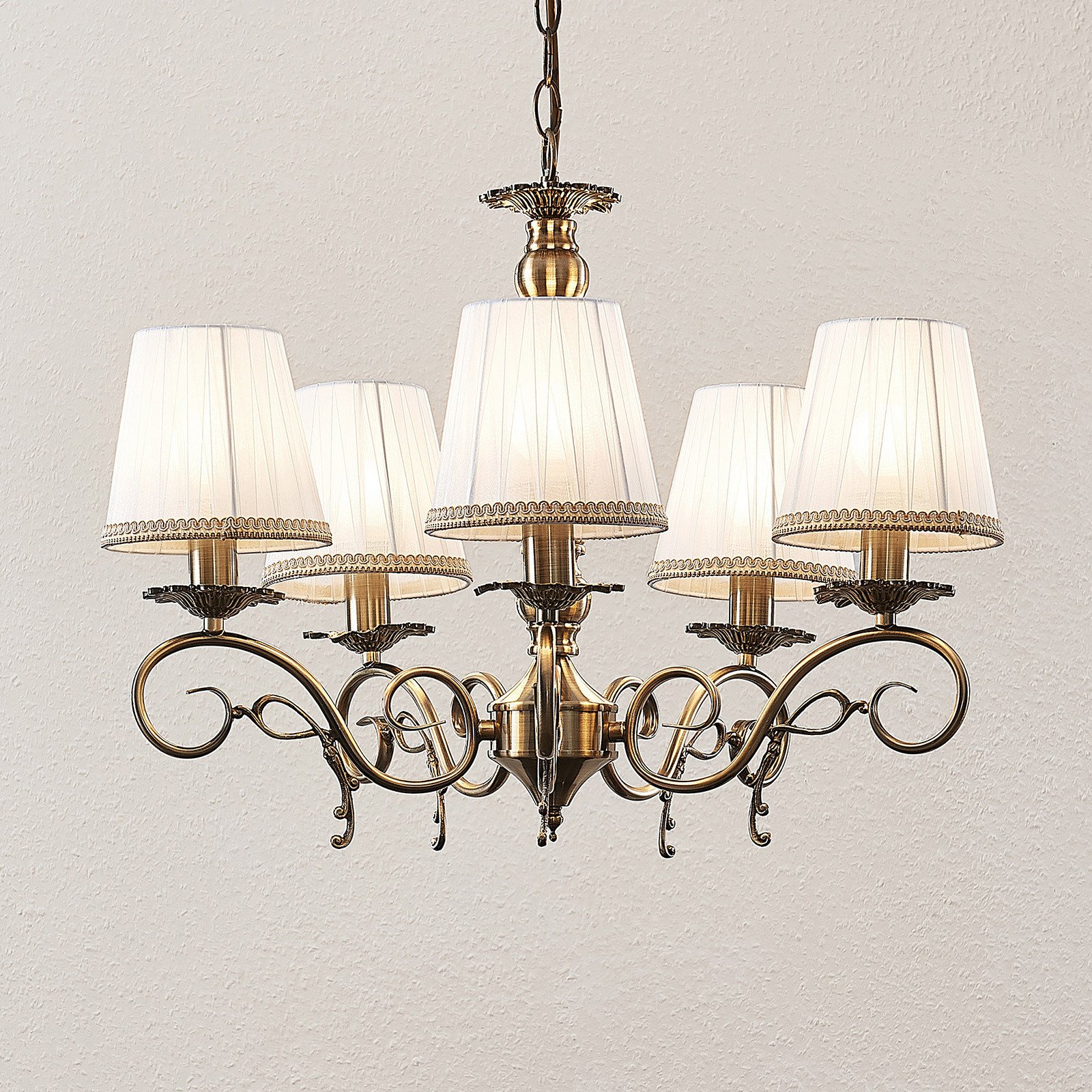 Candelabru Lindby Finnick culoare alamă antică 5 becuri E14 - Camera de zi / sufragerie - Antichitate - alb alamă antică - Țesătură / Textil