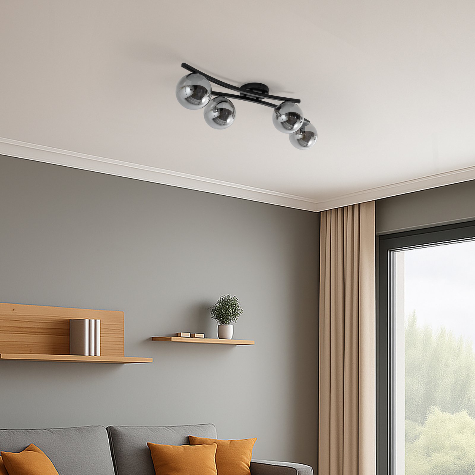 Plafoniera OPUS, lunghezza 84 cm, grigio fumo/nero, a 4 luci. Plafoniera OPUS, lunghezza 84 cm, grigio fumo/nero, a 4 luci.