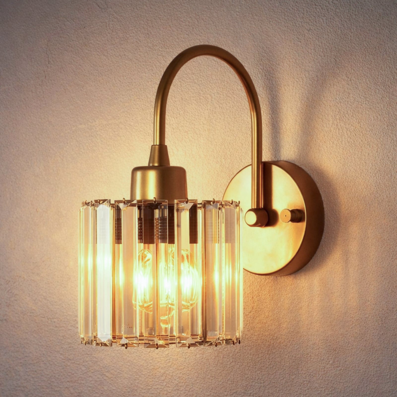 Wandlamp Yakops, goudkleurig, Ø 13 cm, glas/metaal, E14 Wandlamp Yakops, goudkleurig, Ø 13 cm, glas/metaal, E14