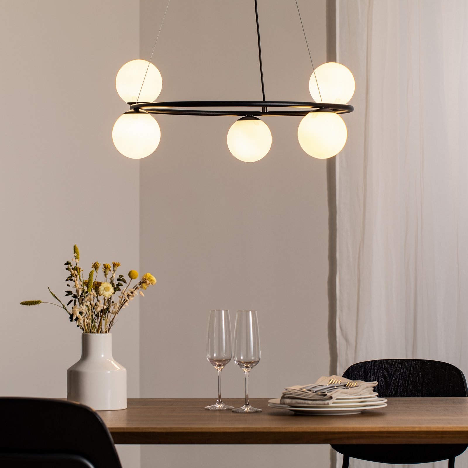 Gama pendant light, 5-bulb, black