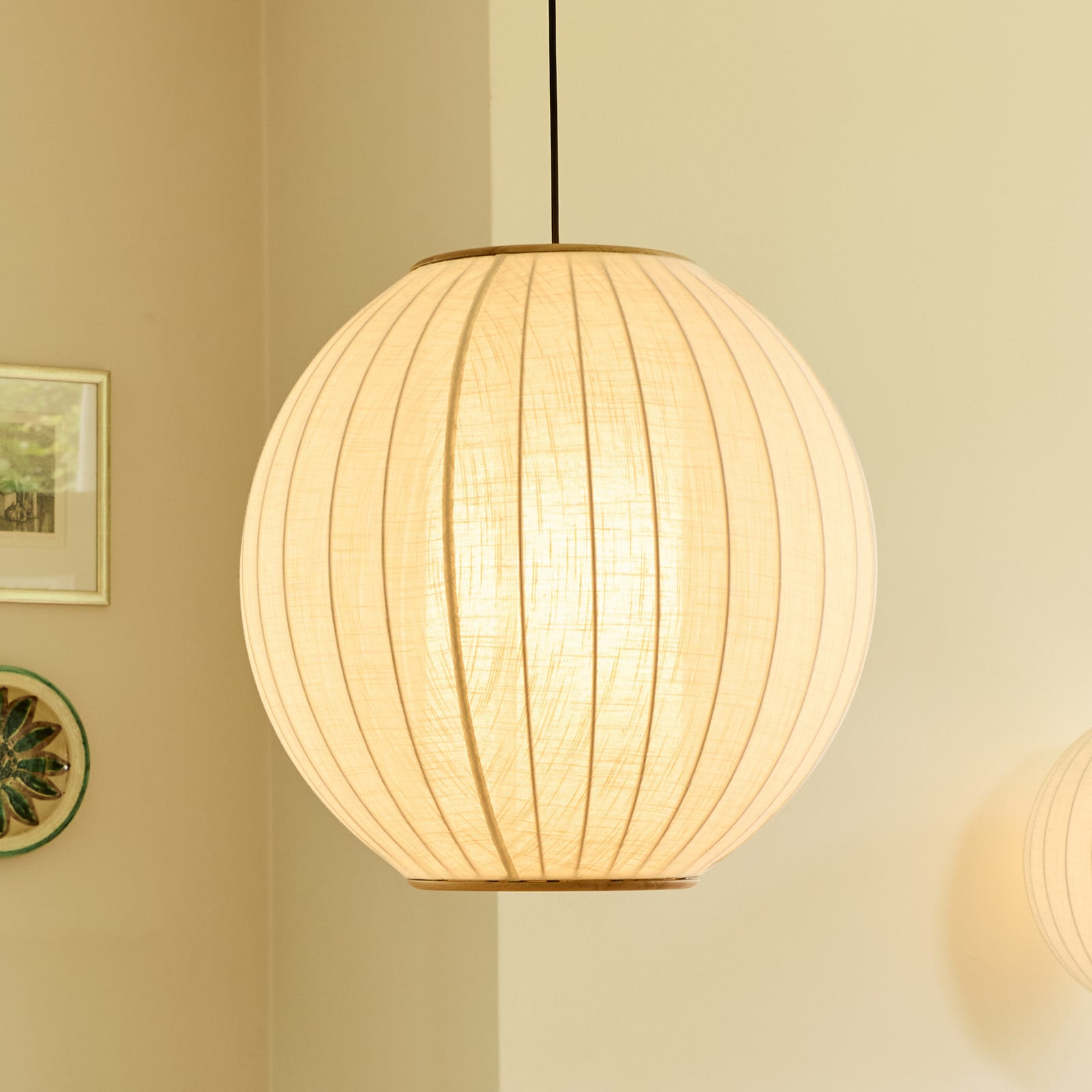 BALLON-riippuvalaisin, kermanvärinen, halkaisija 70 cm, pellava, E27 Halo Design - Olohuone - Kangas / tekstiili - Yksilamppuinen