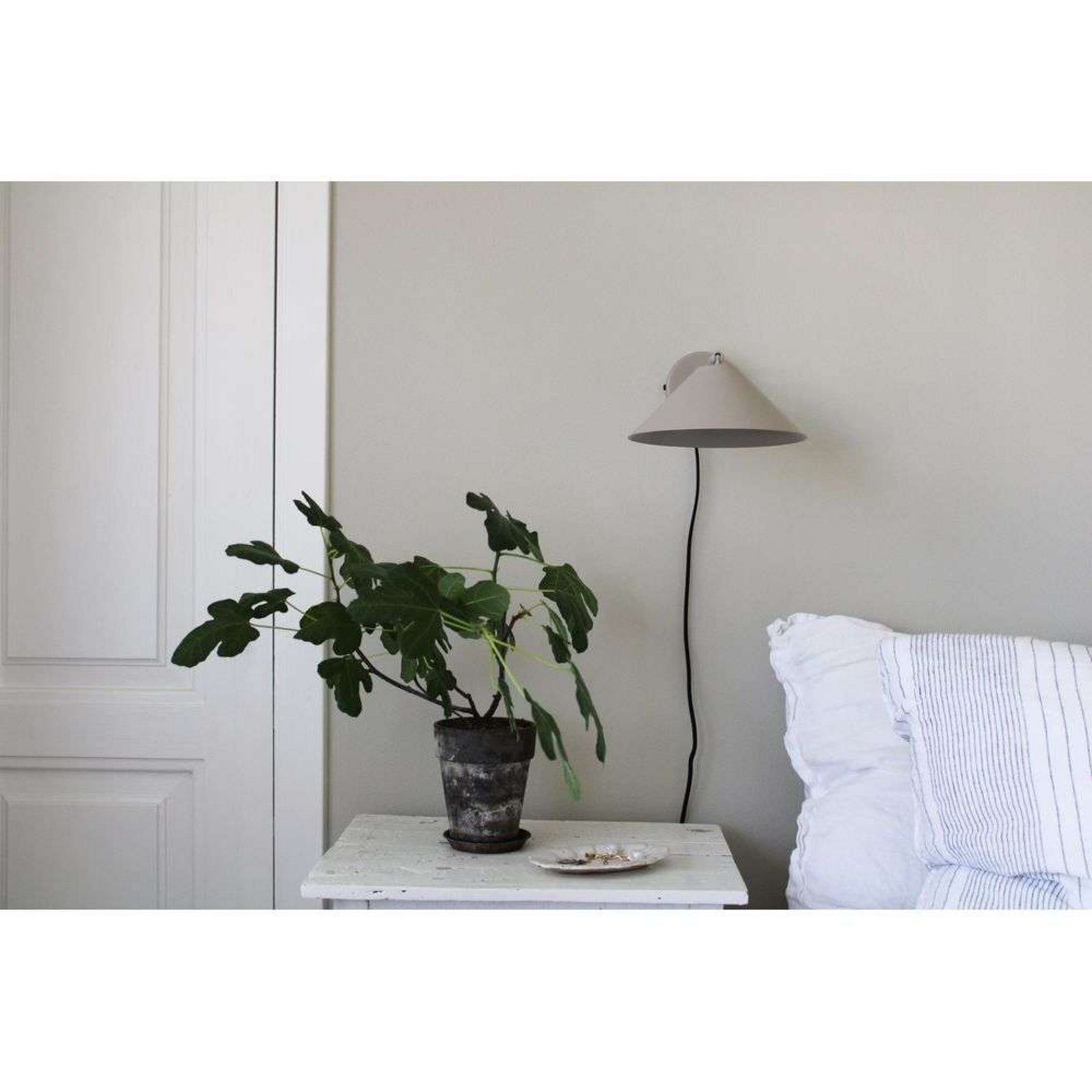 Cannes 20 Φωτιστικό τοίχου Mud - Globen Lighting Cannes 20 Φωτιστικό τοίχου Mud - Globen Lighting