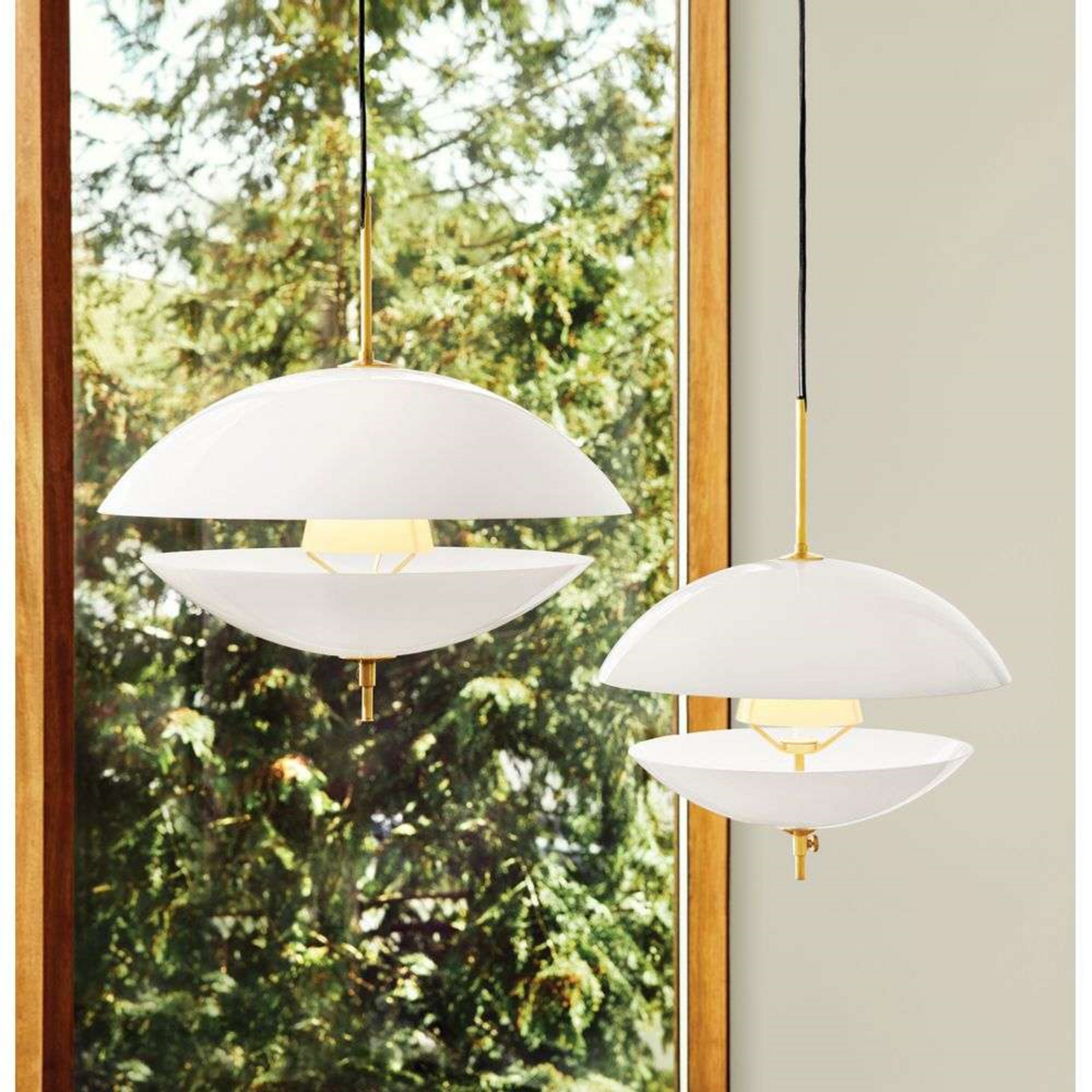 Clam Lampada a Sospensione Ø550 Opal/Brass - Fritz Hansen