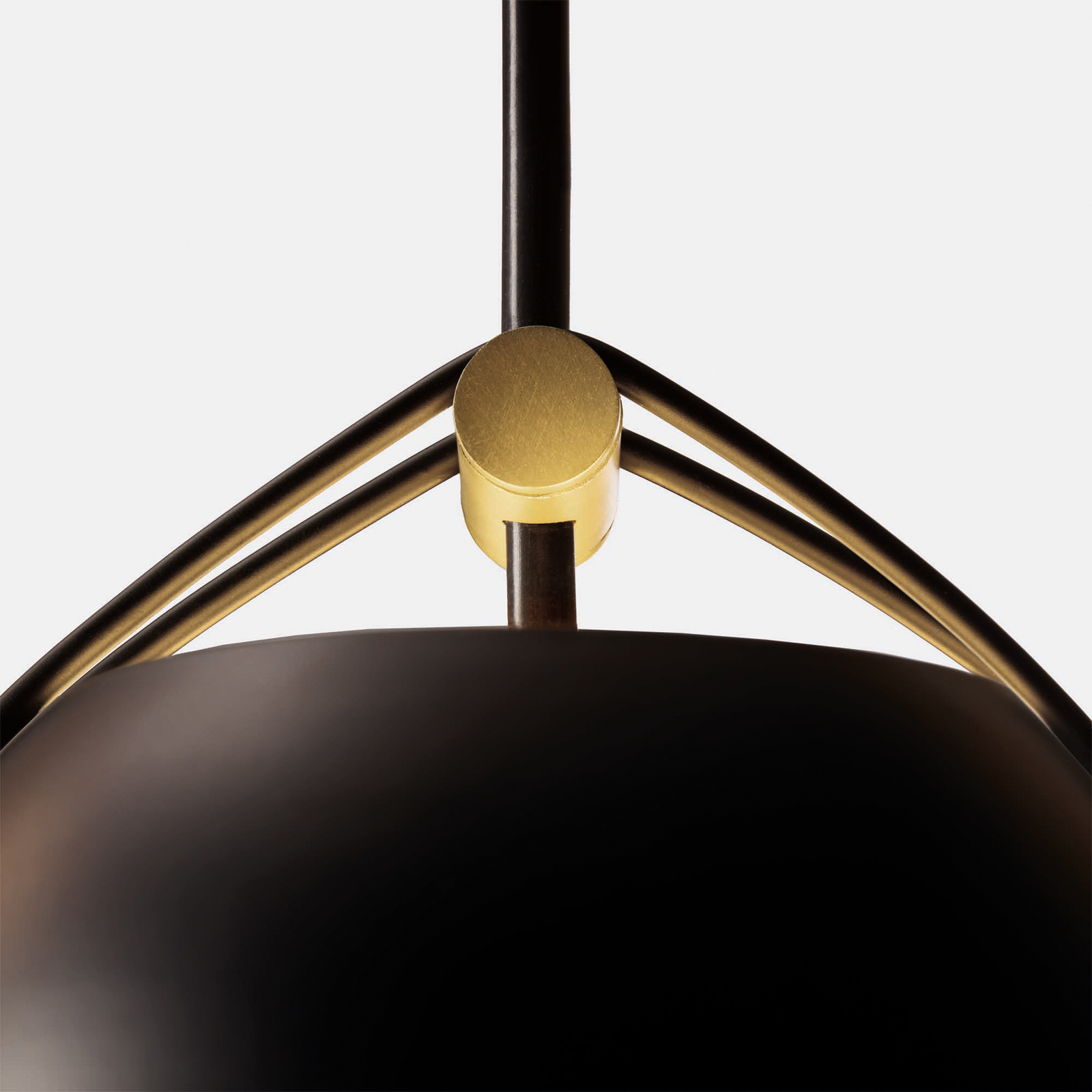 LEDS-C4 Napa pendant light, Ø 18 cm, black-gold