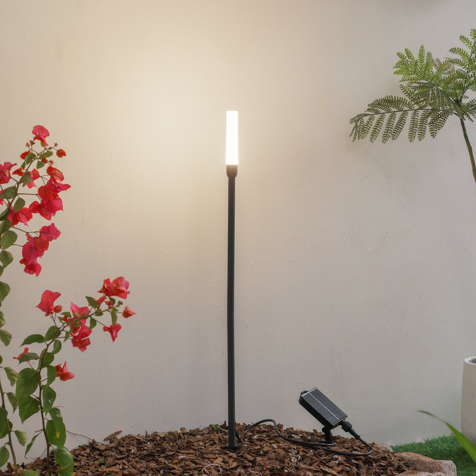 Balian Lâmpada de célula solar w/Espigão de terra Preto - Lindby