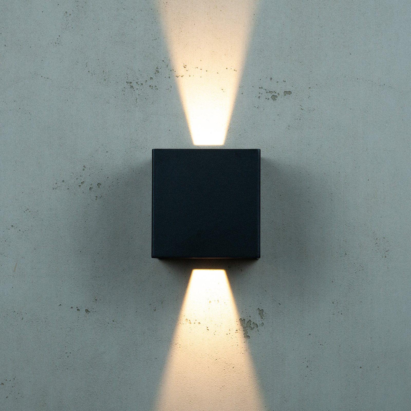 Dyberg Larsen Venus LED āra sienas lampa
