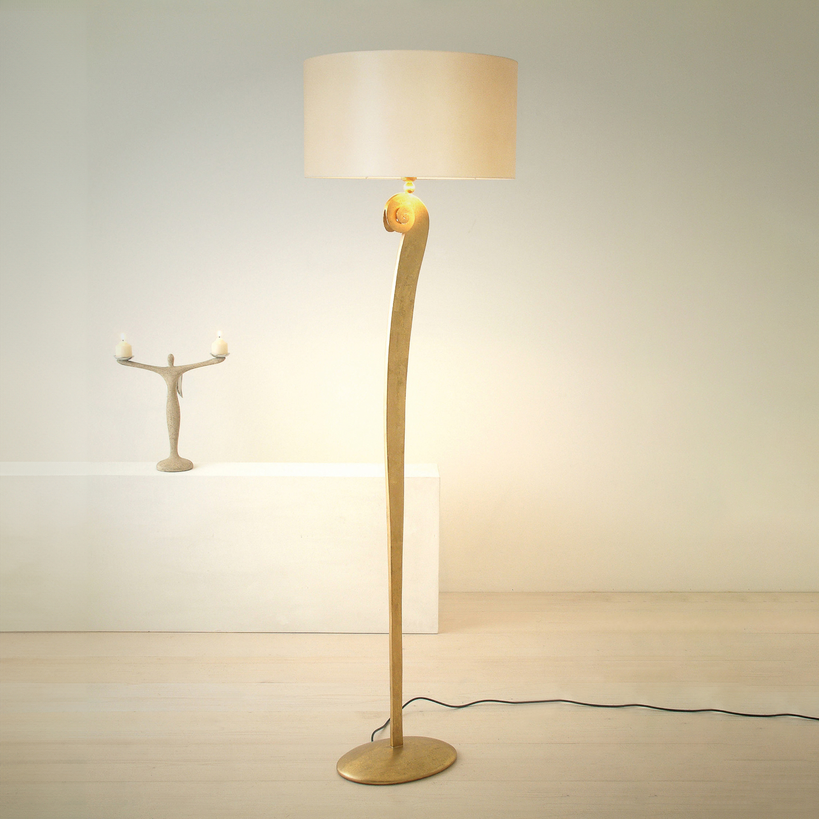 Lampa stojąca Lino, kolor złoty/ecru, wysokość 160 cm, żelazo
