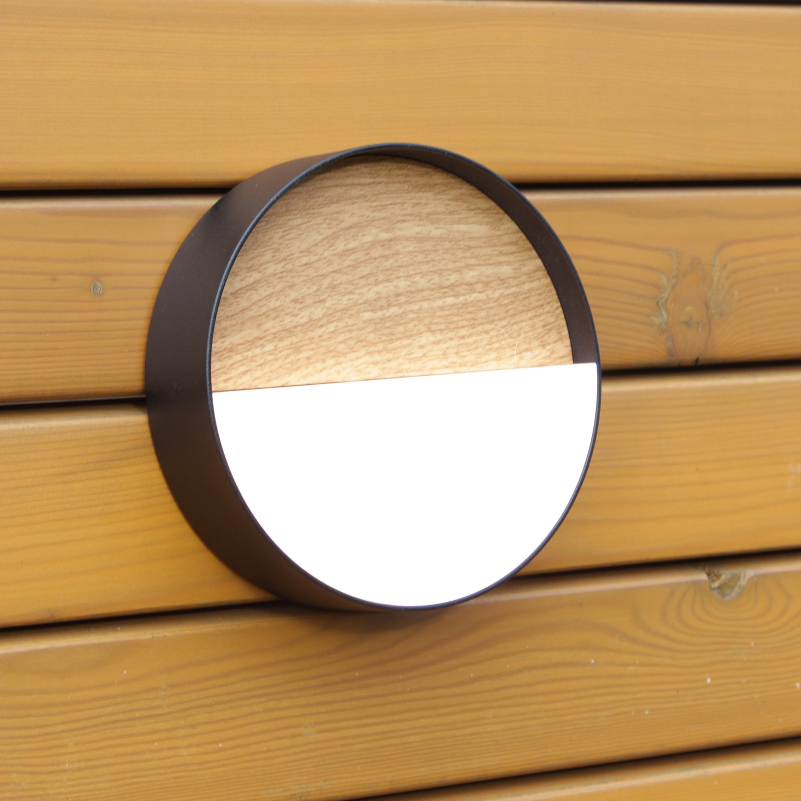 LED dobíjacie vonkajšie nástenné svietidlo Meg, farba dreva, Ø 15 cm