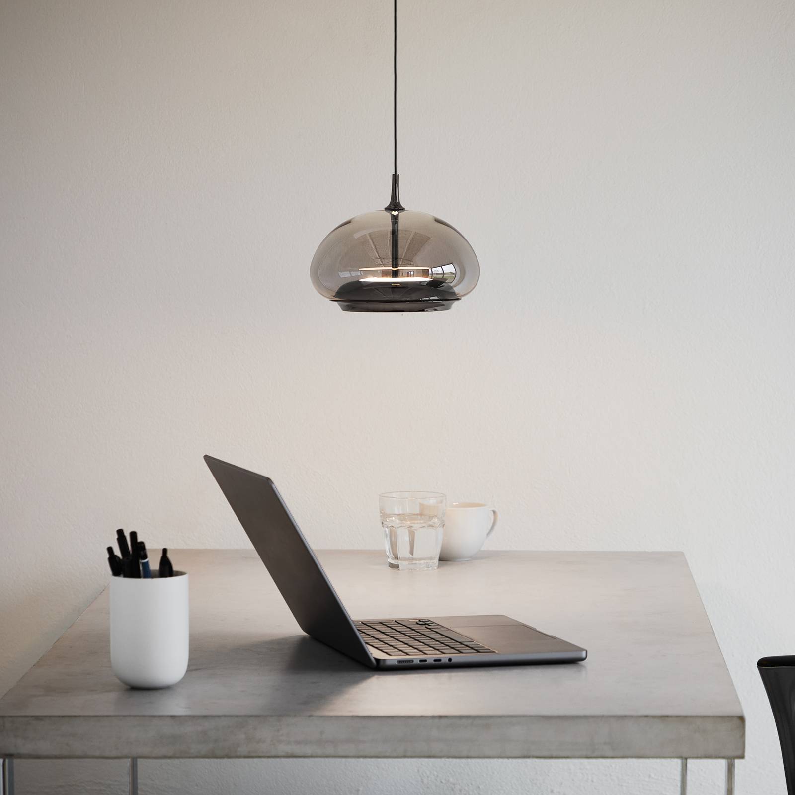 LOOM DESIGN Lampa wisząca LED Avalon, czarna/szara Ø 20 cm szkło