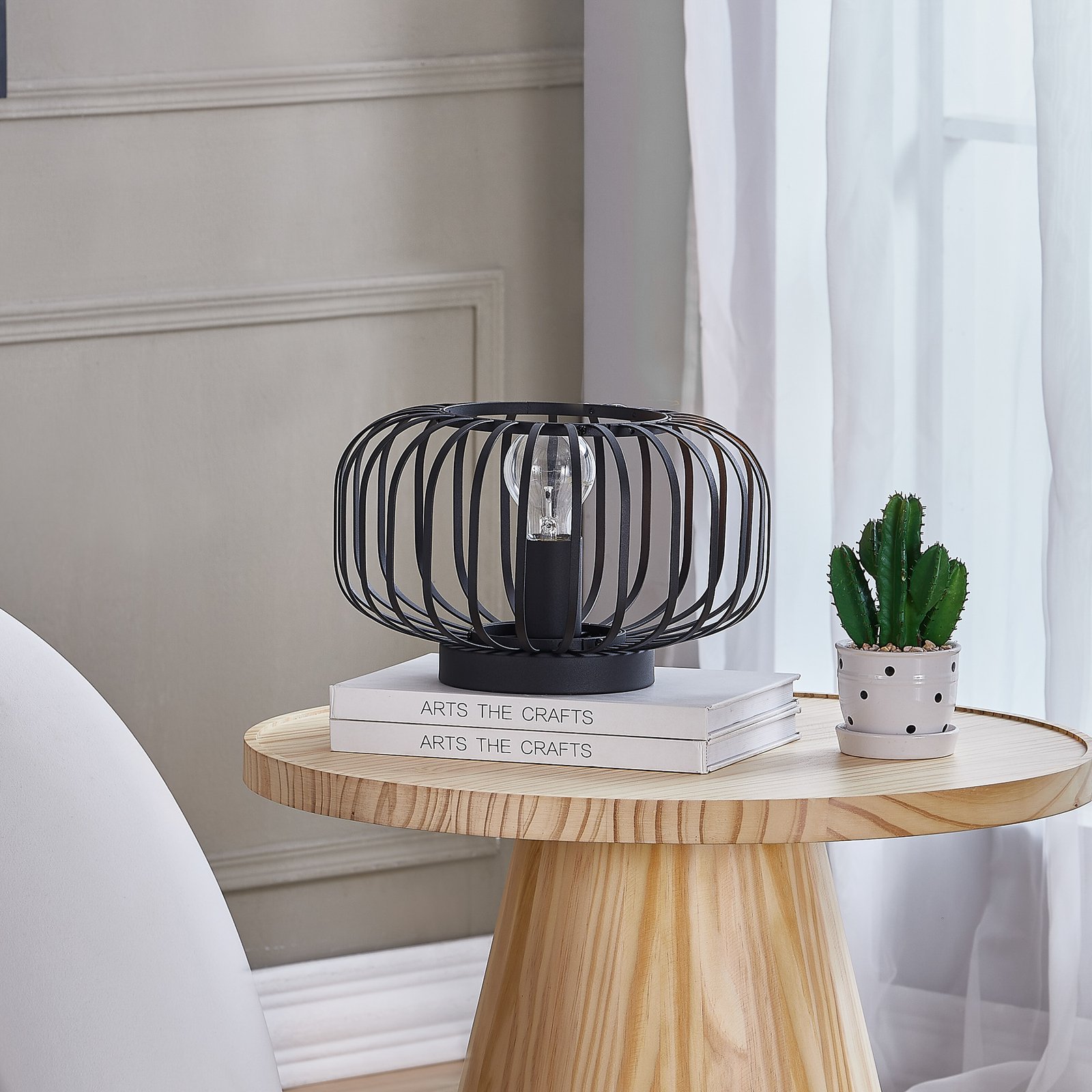 Lindby Krish galda lampa būrīša izskata, melna