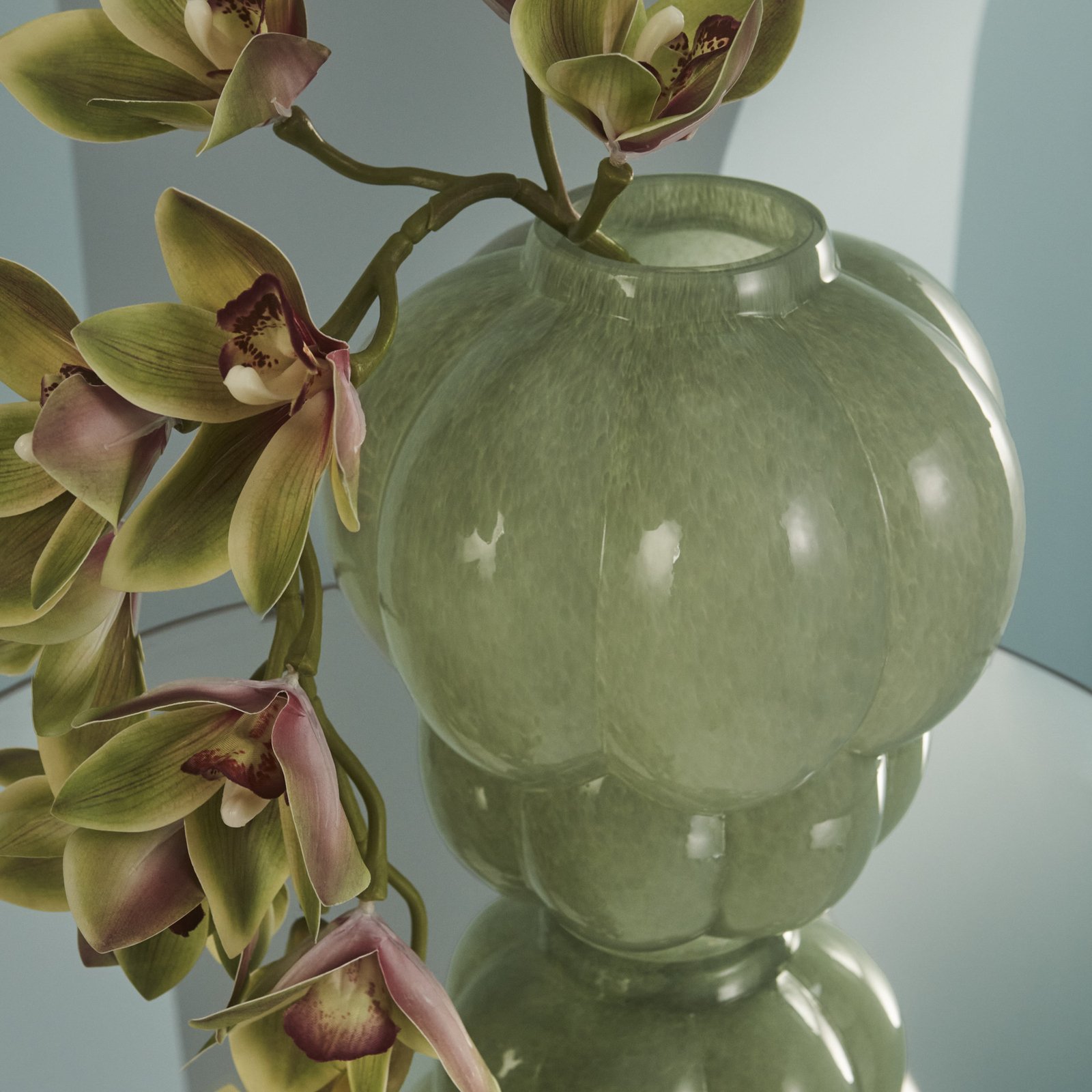Uva Vase Medium Pastel Grün - AYTM