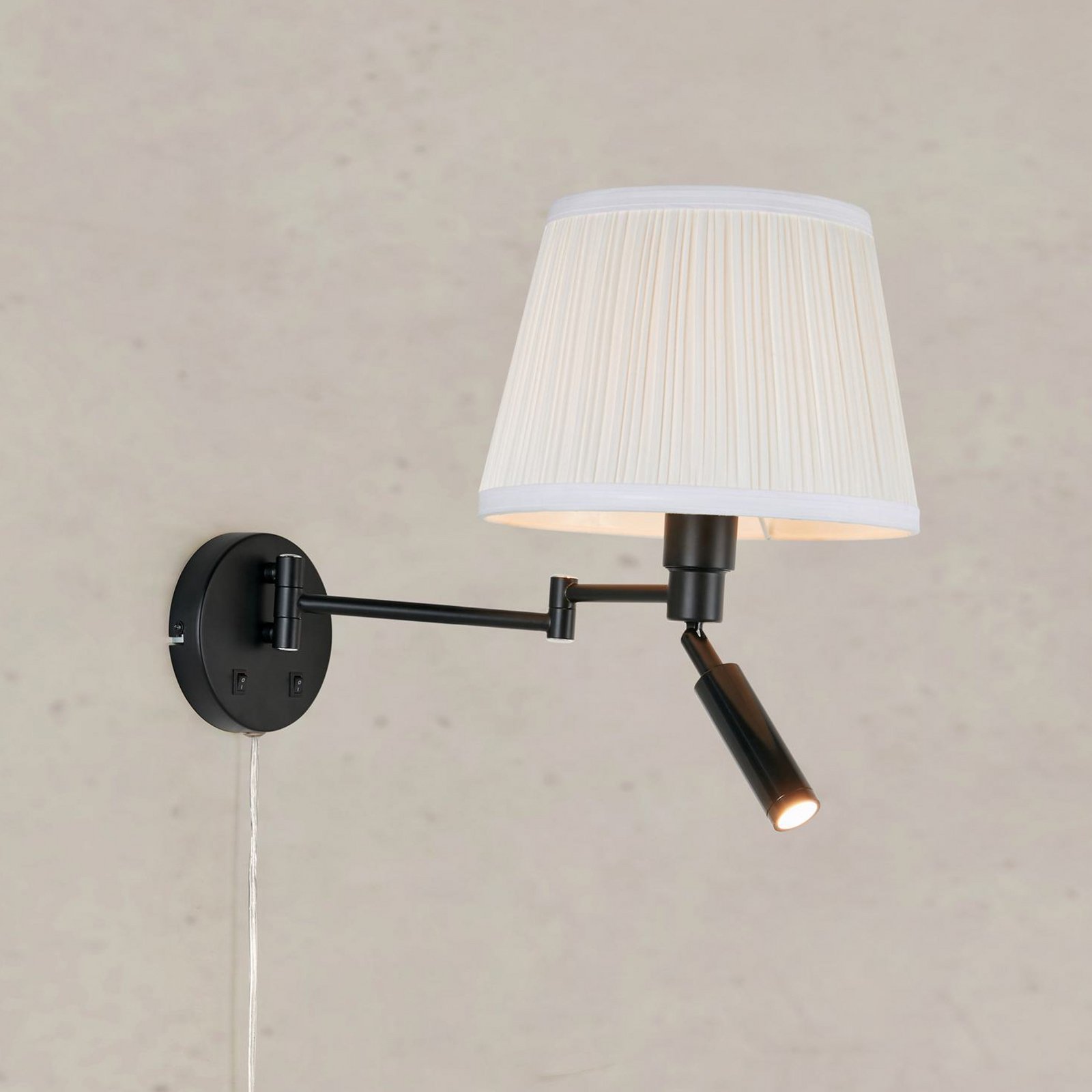 Applique murale Pivot, blanc naturel/noir, saillie 43 cm, à 2 lampes.