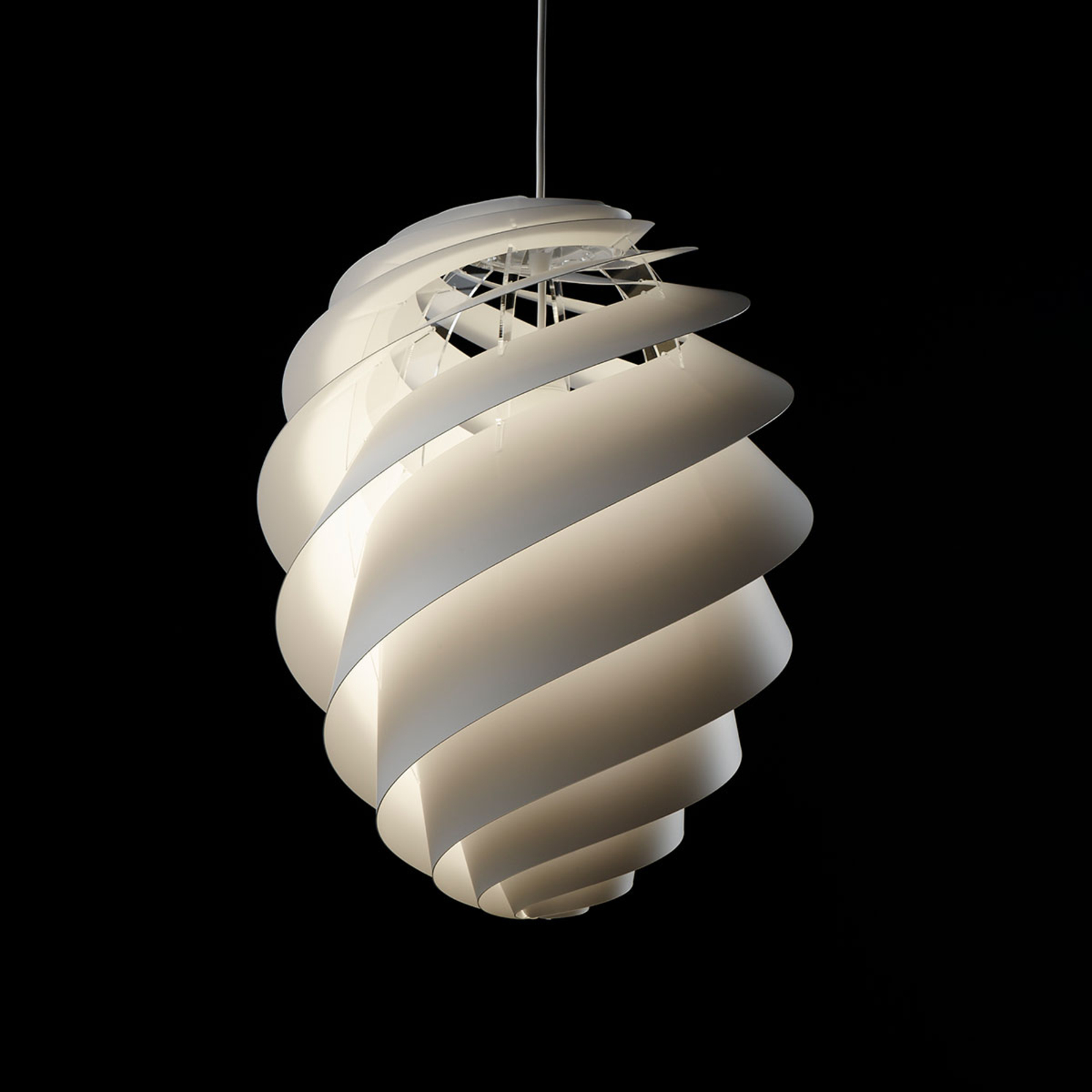 LE KLINT Swirl 2 Medium, lampă suspendată, alb