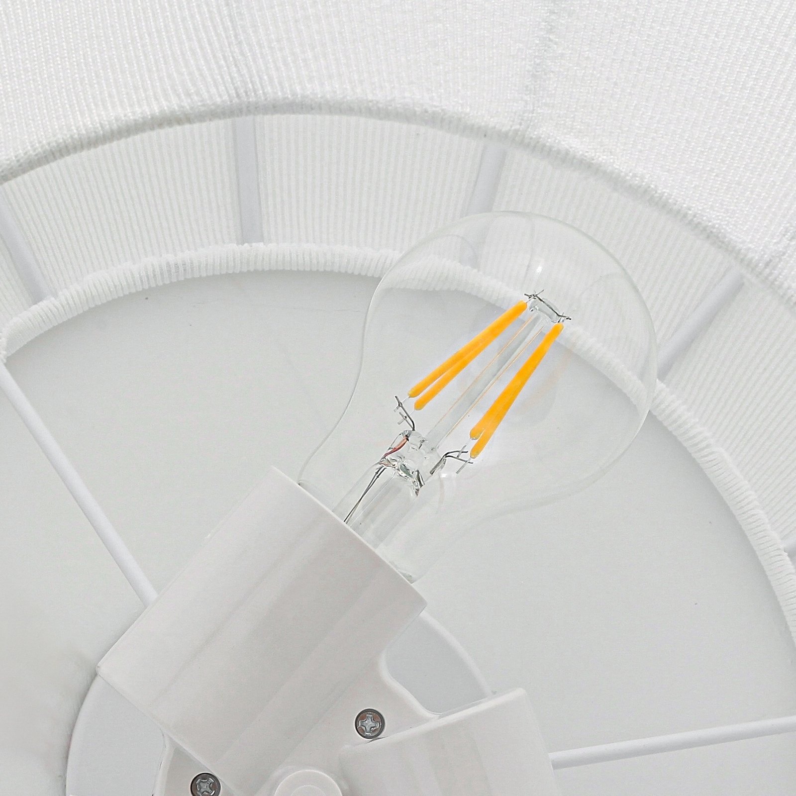 Stropní světlo Helin, bílé, Ø 60 cm, textil, 3 x E27 - Lindby Stropní světlo Helin, bílé, Ø 60 cm, textil, 3 x E27 - Lindby