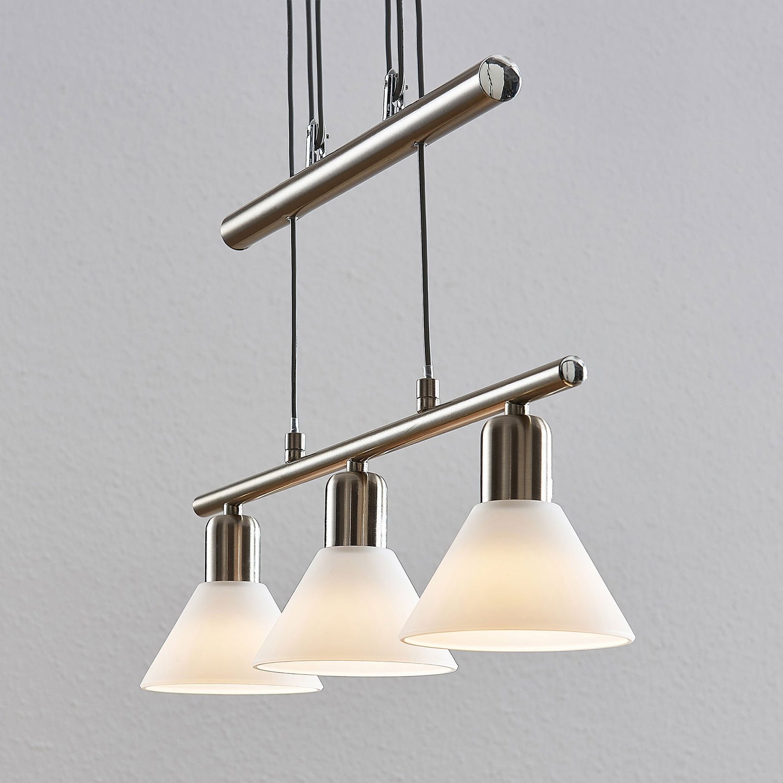 Delira 3 Taklampa Nickel - Lindby