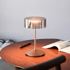 Lámpara de mesa recargable Numotion LED, bronce, cristal, IP54, atenuable