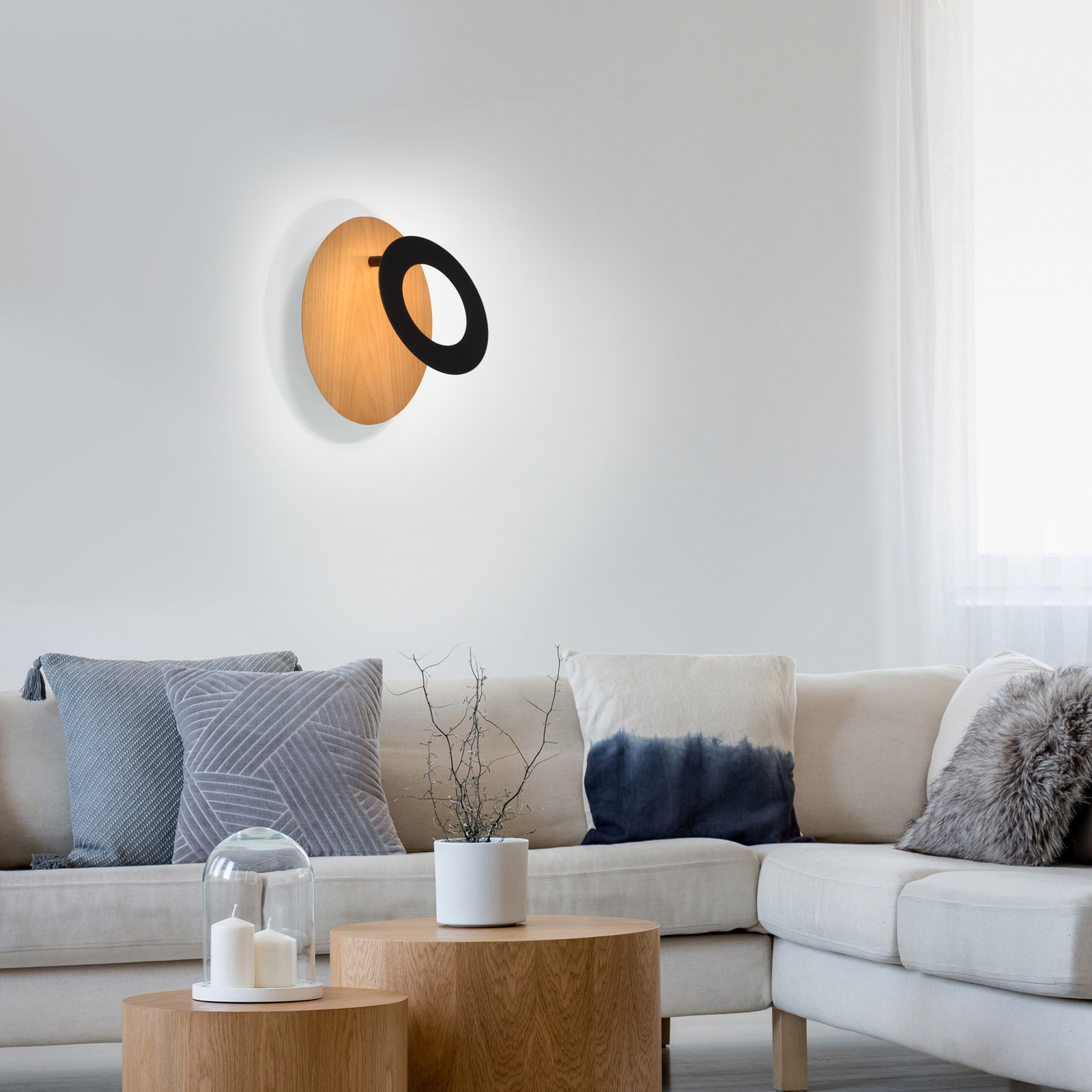 Paul Neuhaus Nevis LED wall light made of wood, round