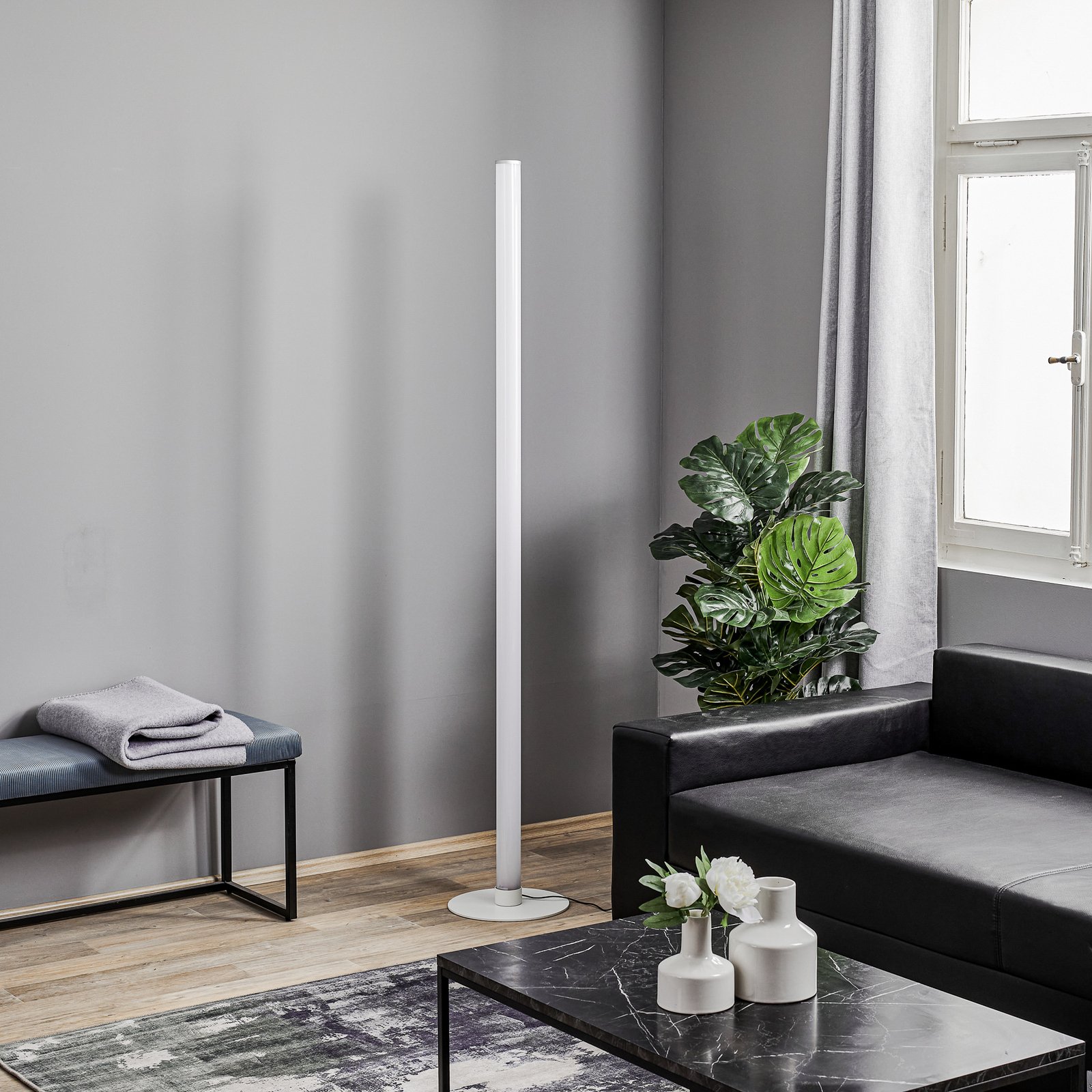 Pirgos LED floor lamp with dimmer, height 180 cm