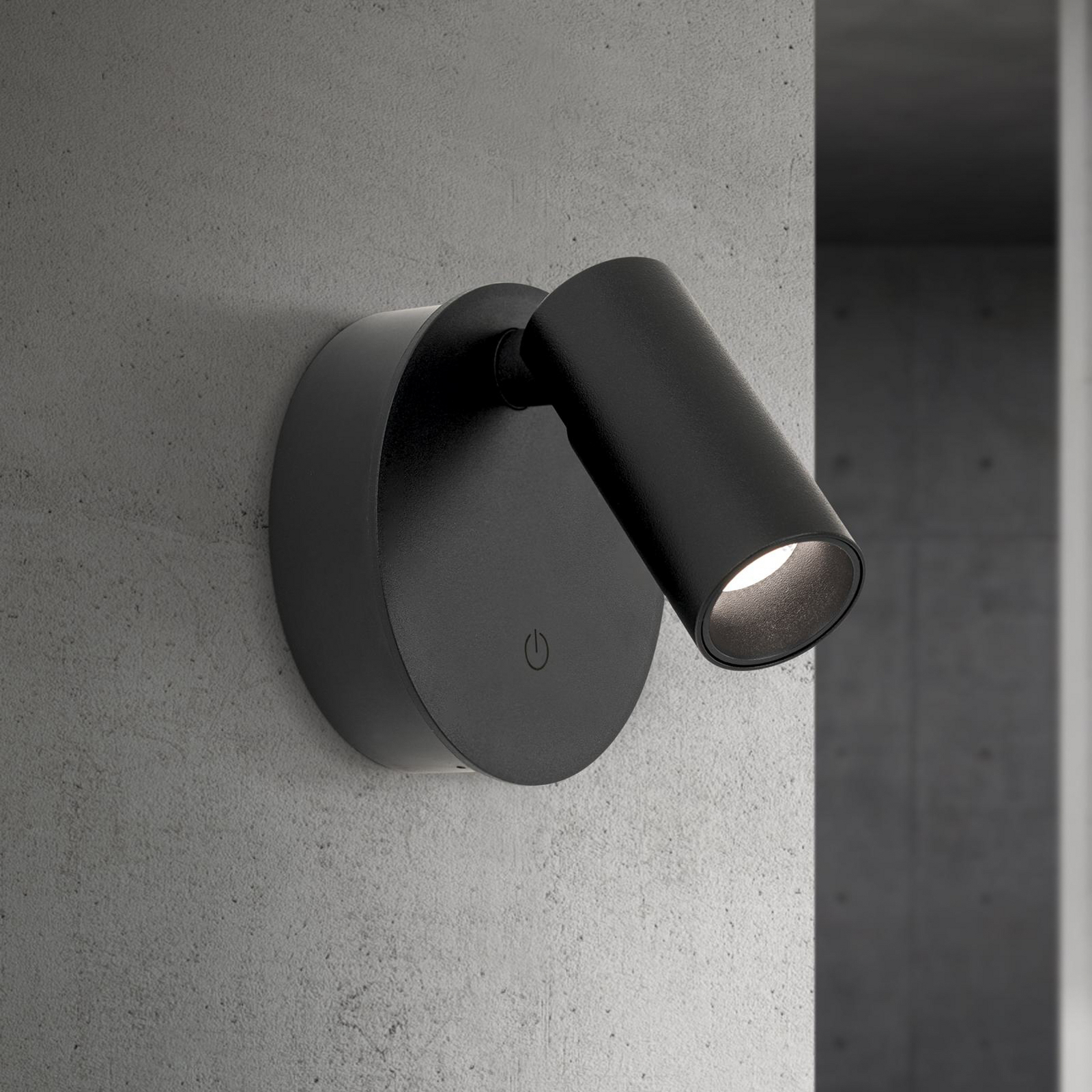 LED battery-powered wall spotlight Luxy, black, aluminium, CCT, dimmer