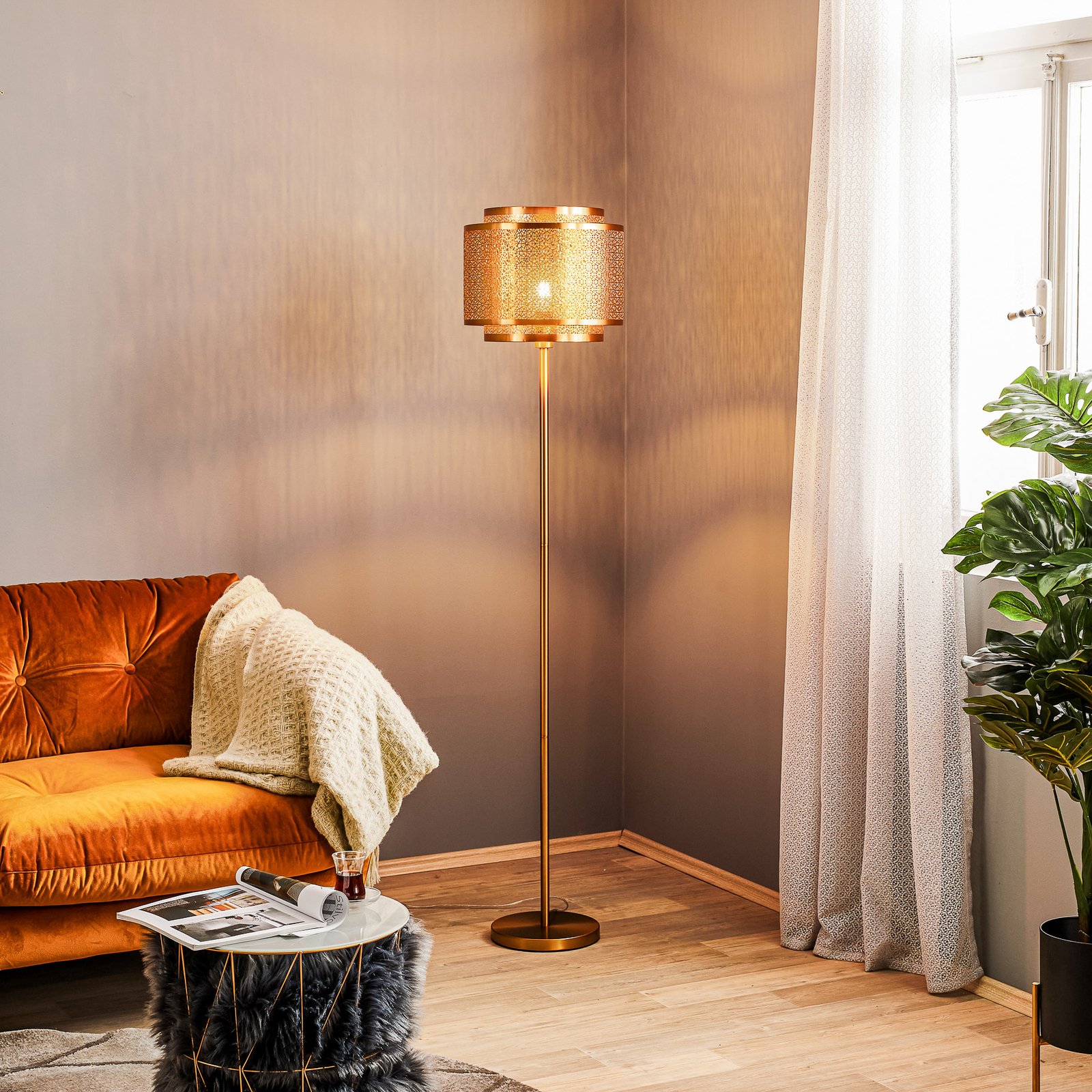 Hermine Podna lampa H157 cm Mat Mesing - By Rydéns