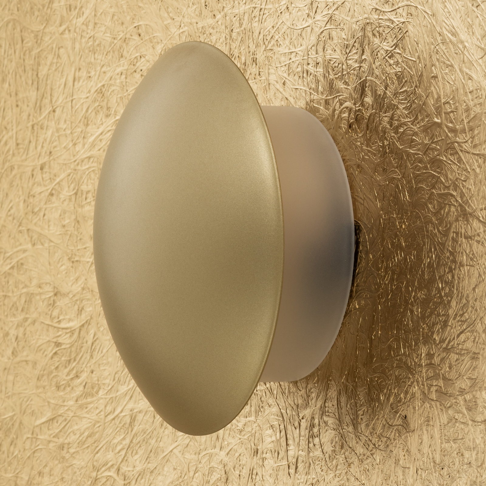 LED nástěnné světlo Sole M, Ø 65 cm, zlatá barva, ocel, 3 000 K