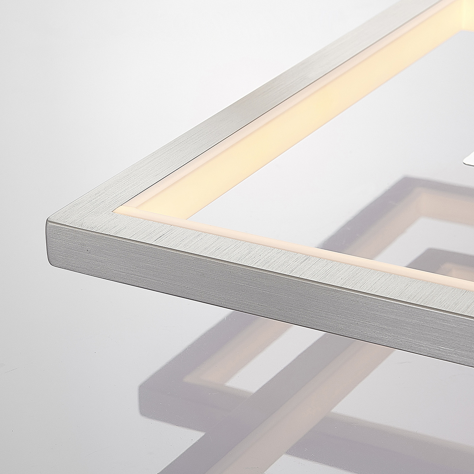 UDGÅET - Avilara LED Stropna lampa 70x70 Alu - Lucande