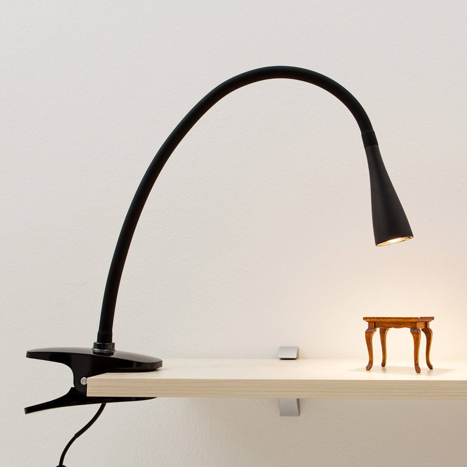 E-shop Jemná upínacia LED lampa Baris v čiernej