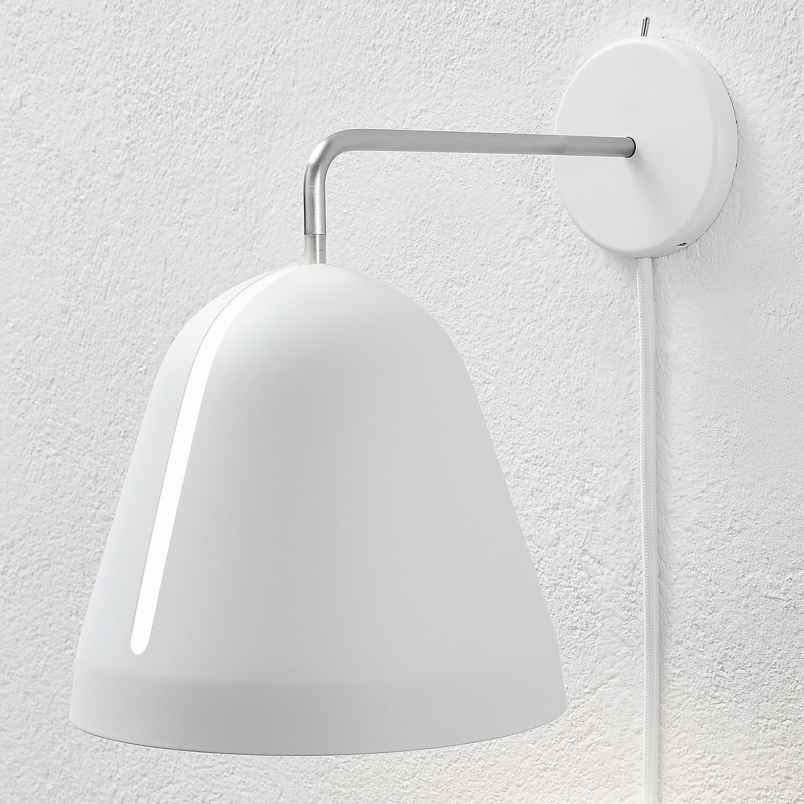 Nyta Tilt Wall Wandleuchte mit Stecker