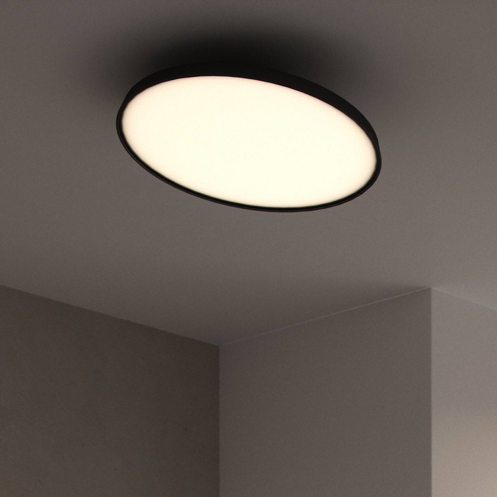 LED ceiling light Kaito Pro, black, Ø 38.5 cm