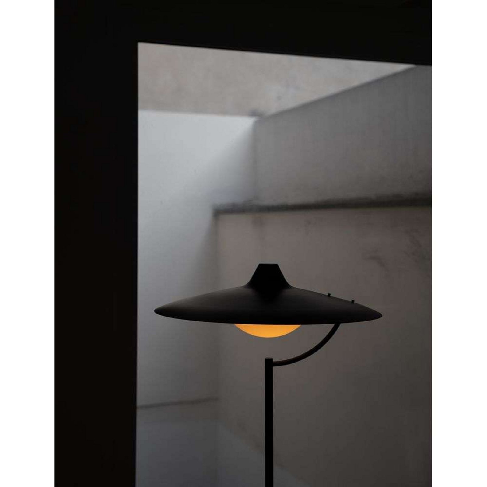 Biny Lampadar Black - DCW