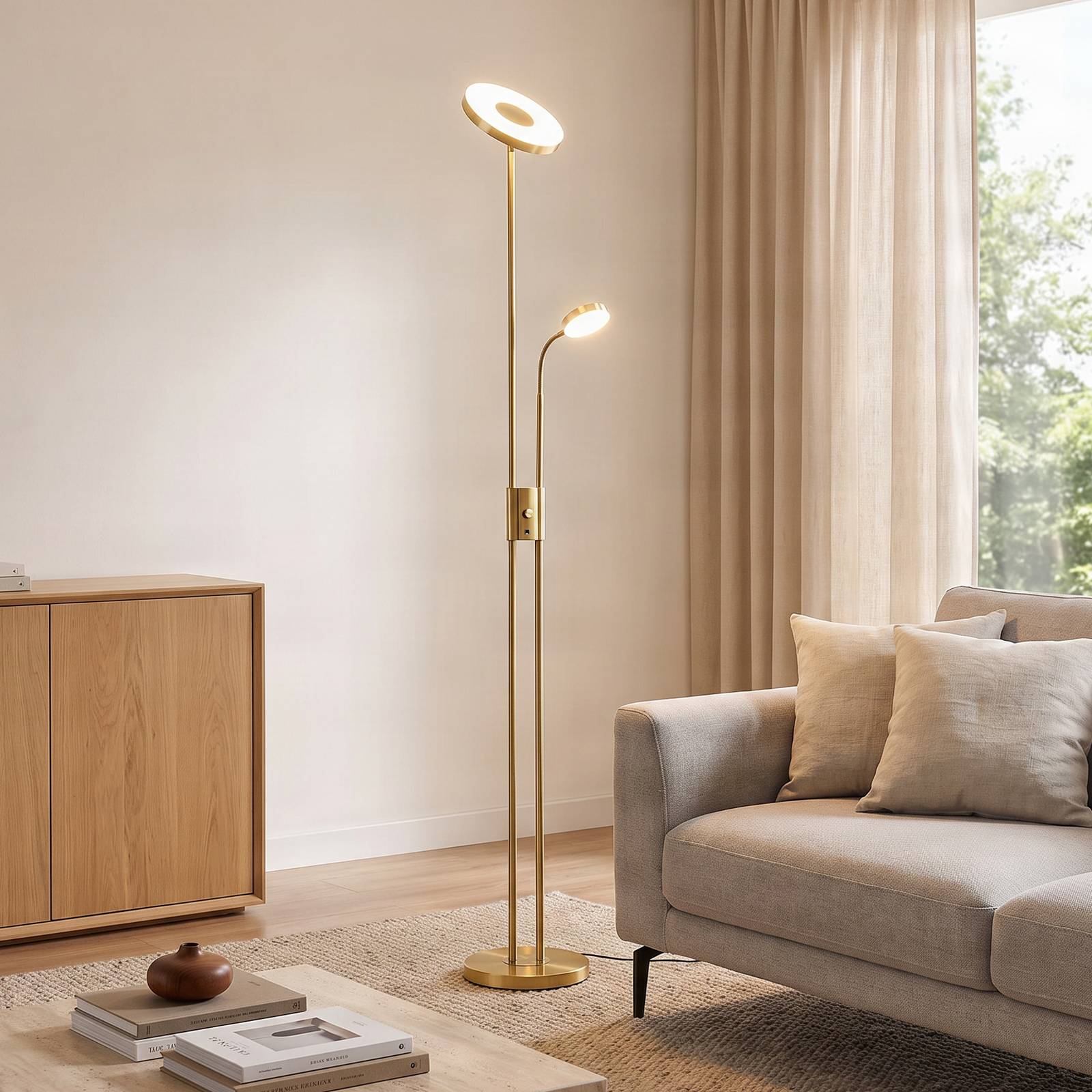 Lindby LED-gulvlampe Seppa, rund, messing, metall, 180 cm