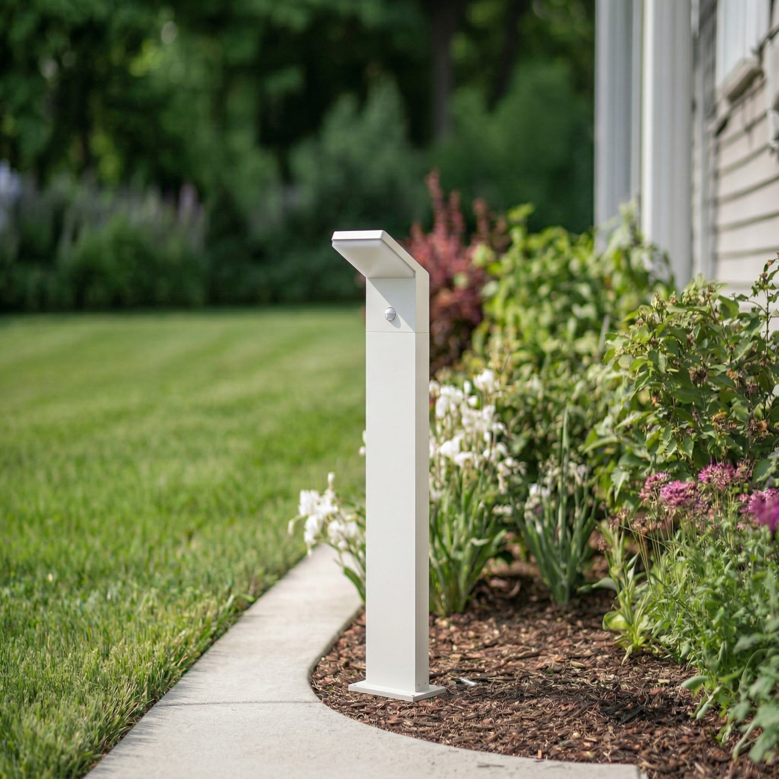 Arcchio Yolena LED path light, sensor, 100 cm, white, IP54