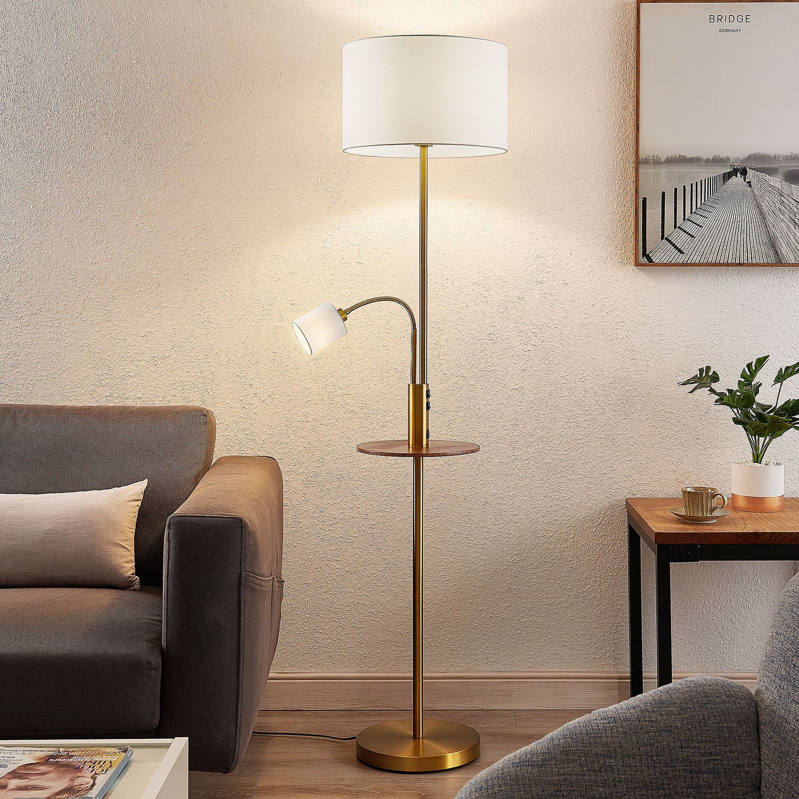 Lindby Aovan floor lamp with shelf and USB, bronze