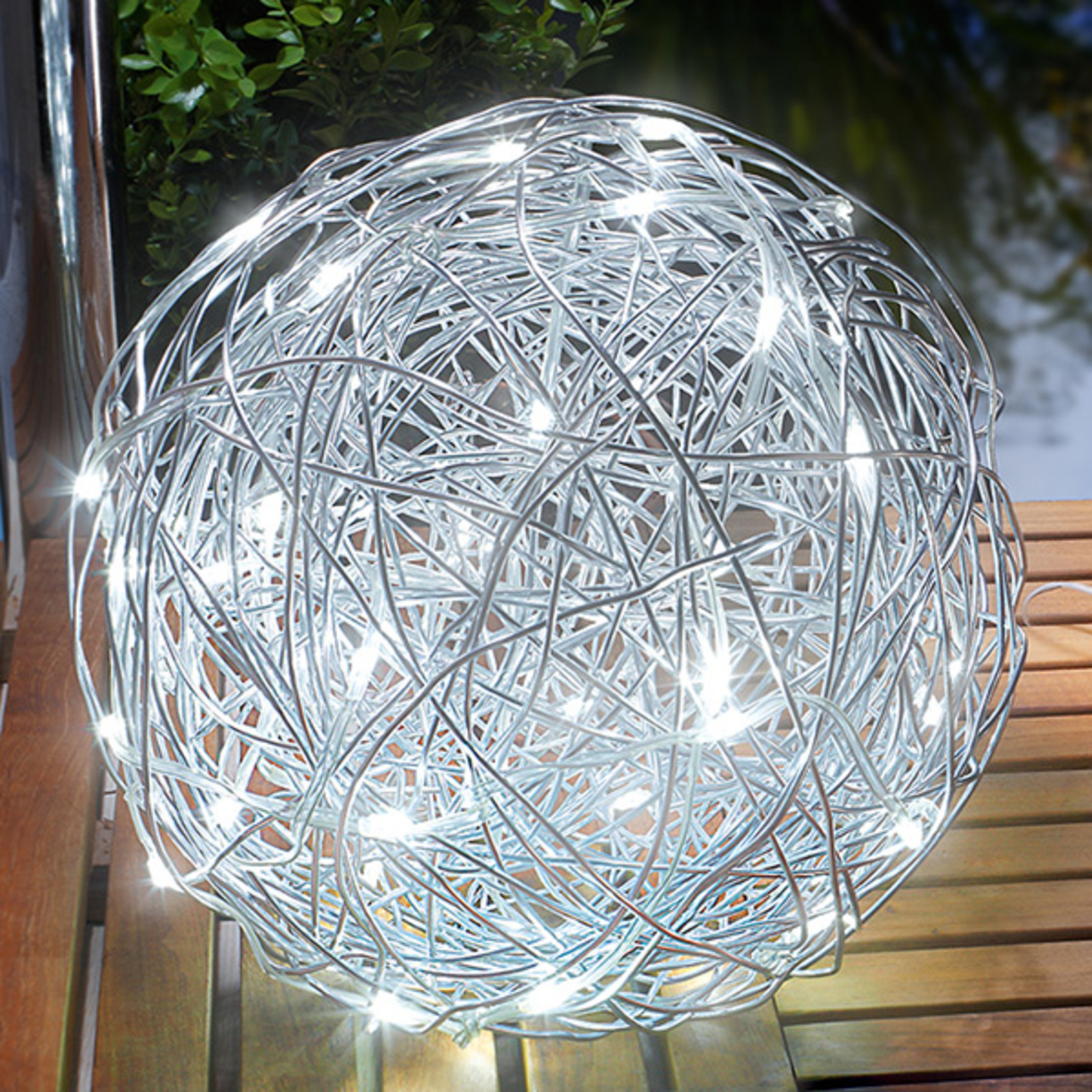 Outdoor light LED solar aluminium wire ball