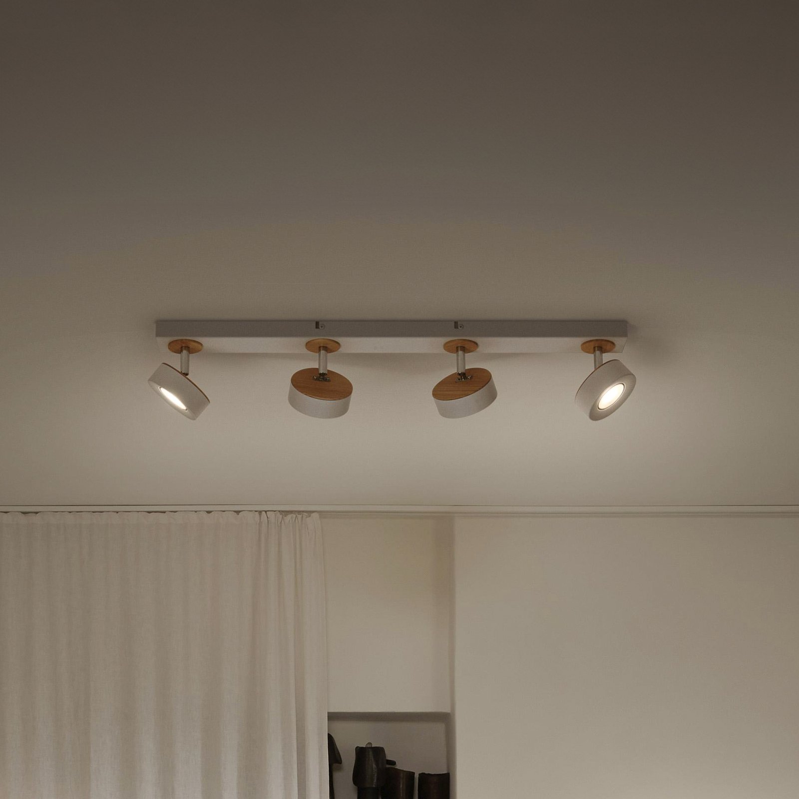 LEDVANCE Projetor de teto LED Pluto, aço, madeira, 4 luzes, branco