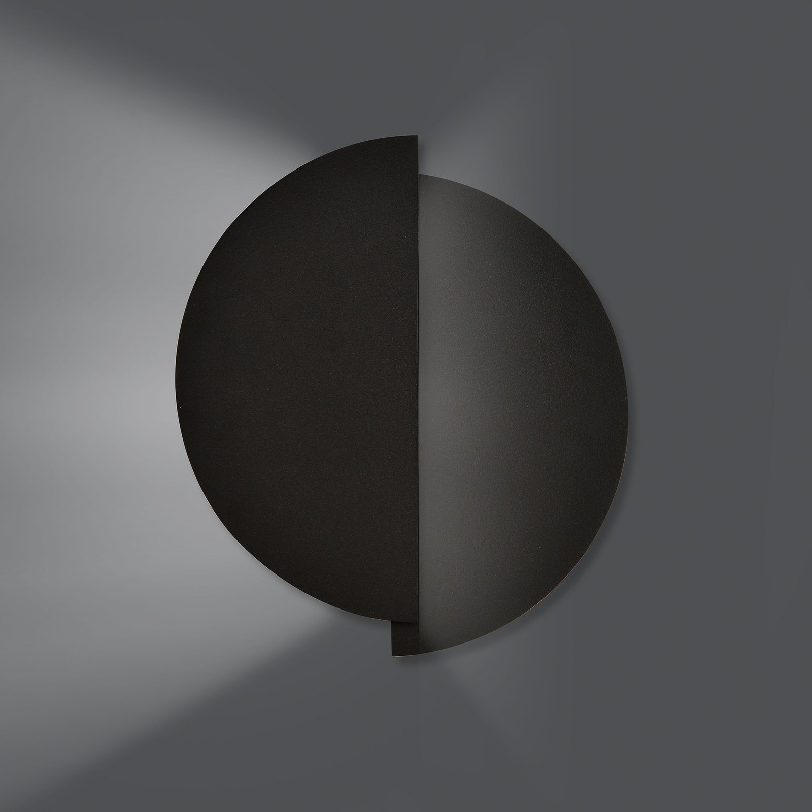 Stenska svetilka Form 9, 28 cm x 32 cm, črna