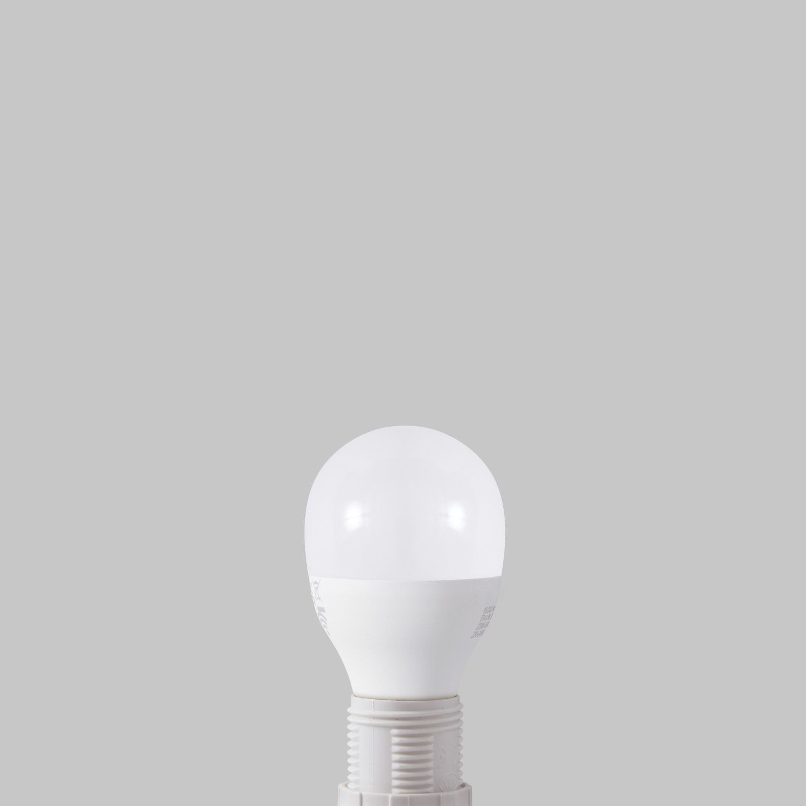 LUUMR Smart LED-Tropfenlampe E14 4,9W Tuya WLAN matt CCT