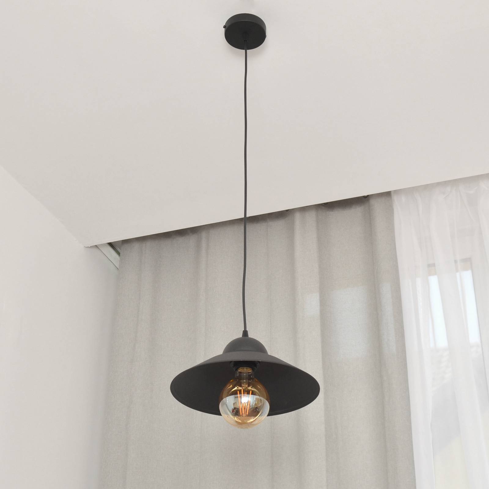 Lampa wisząca Sorapis czarna metal Ø 27,5 cm