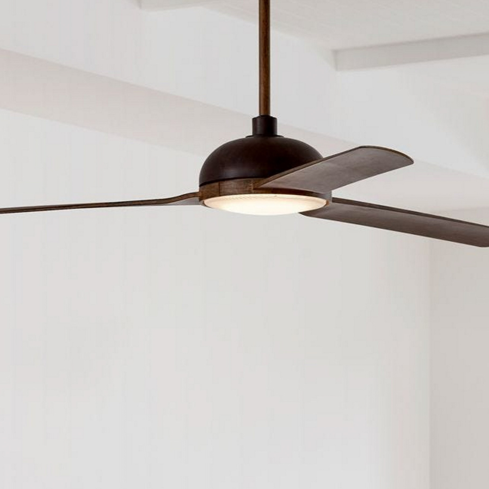 Beacon ceiling fan with light Unione, bronze/koa, quiet