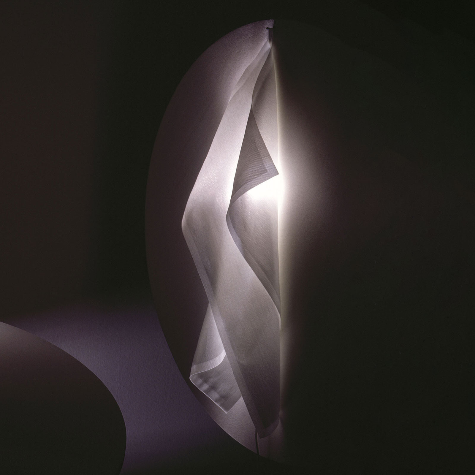 ingo maurer delight wall lamp