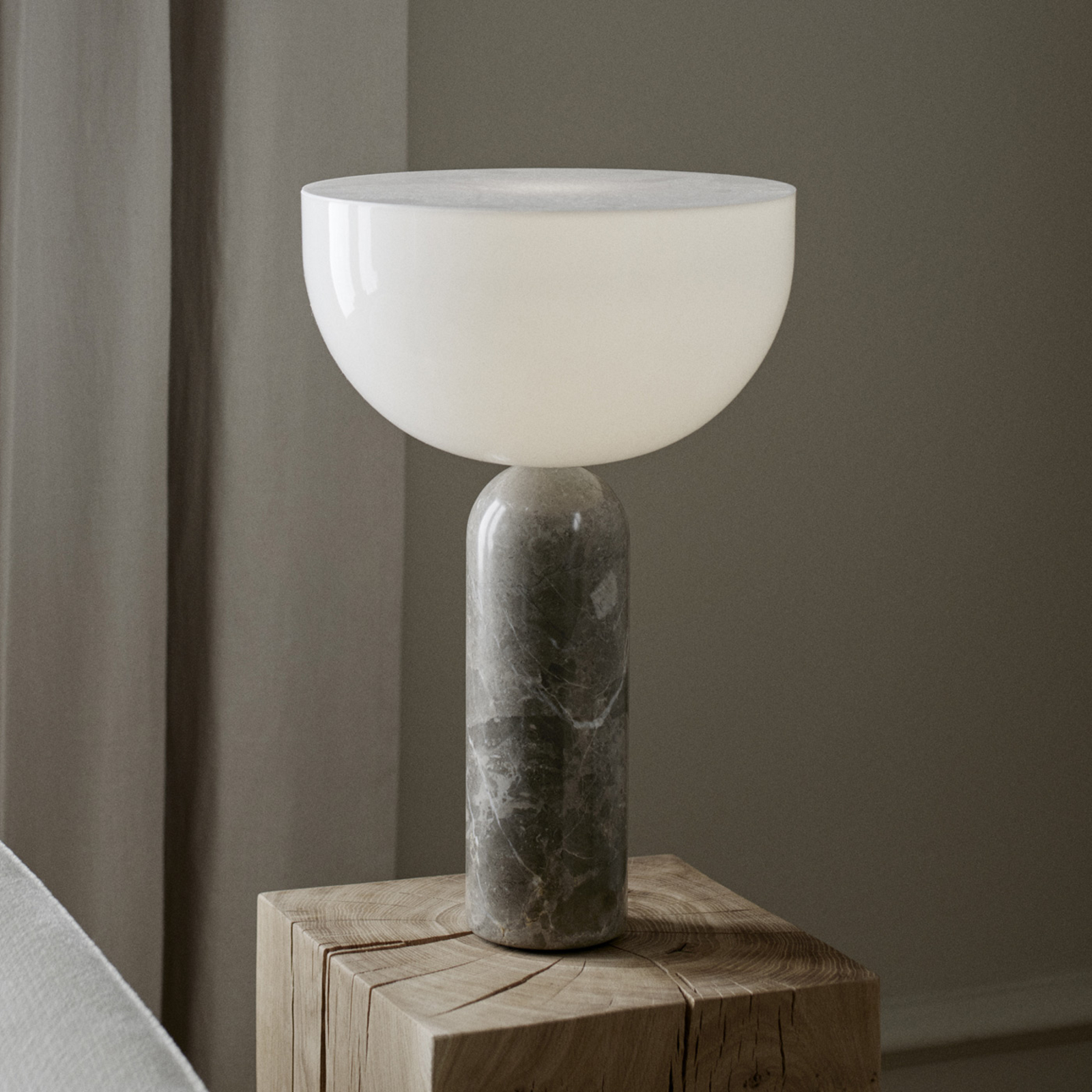 Kizu Stolní Lampa Large Grey - New Works